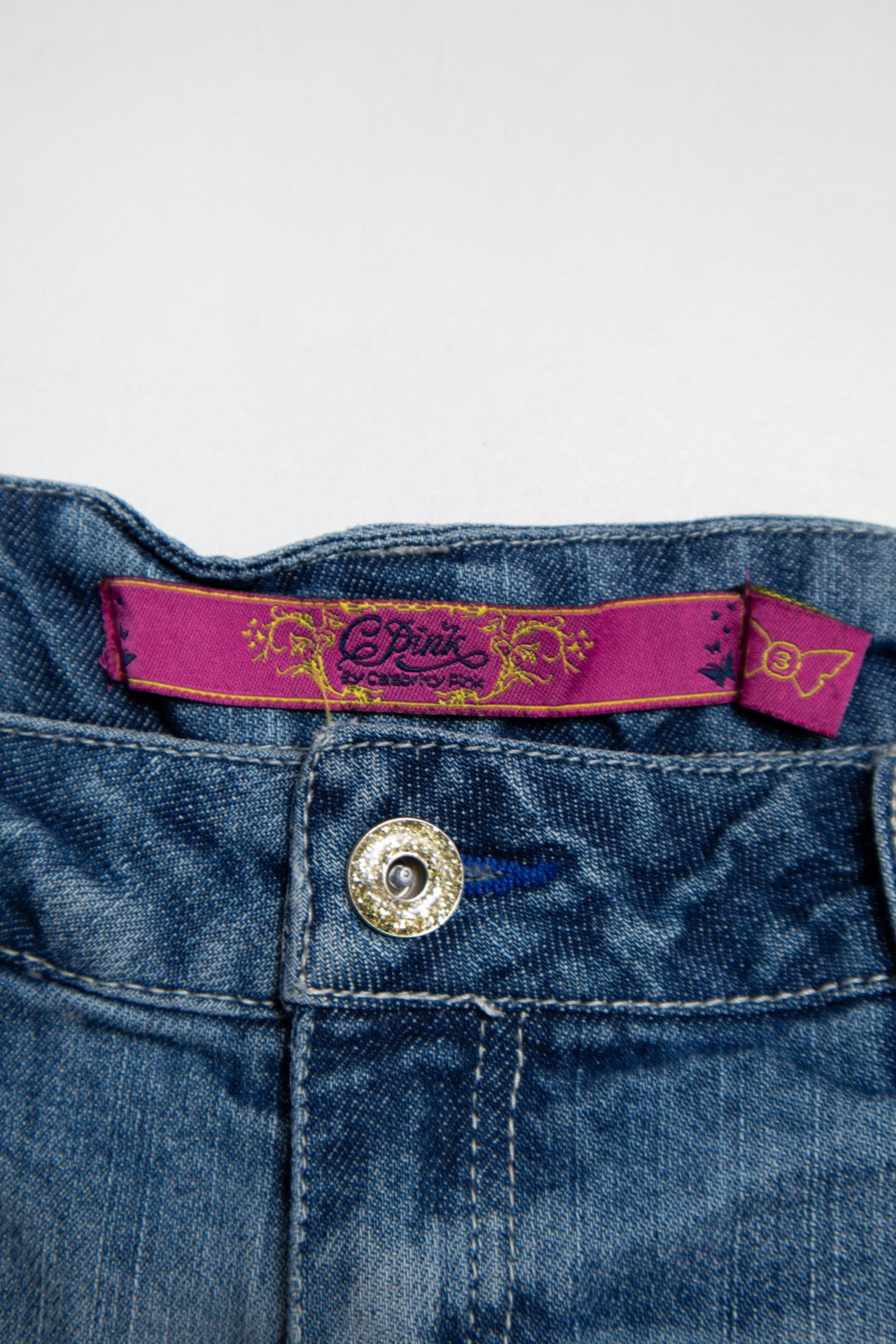 #132 Pink Shorts Blue | c. 189 | Size 8