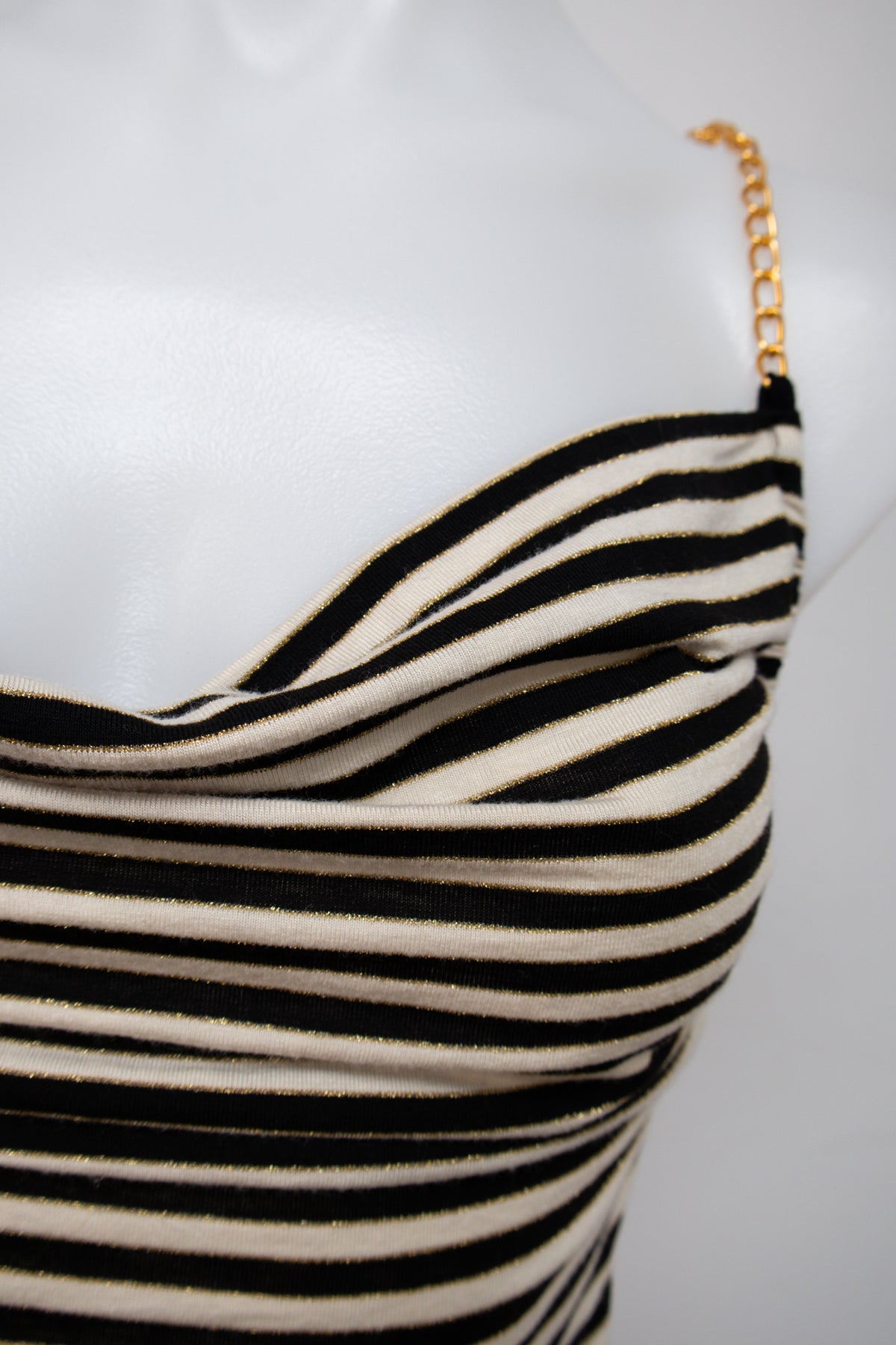 #073 Forever 21 Halter Black | c. 209 | Size 8/10