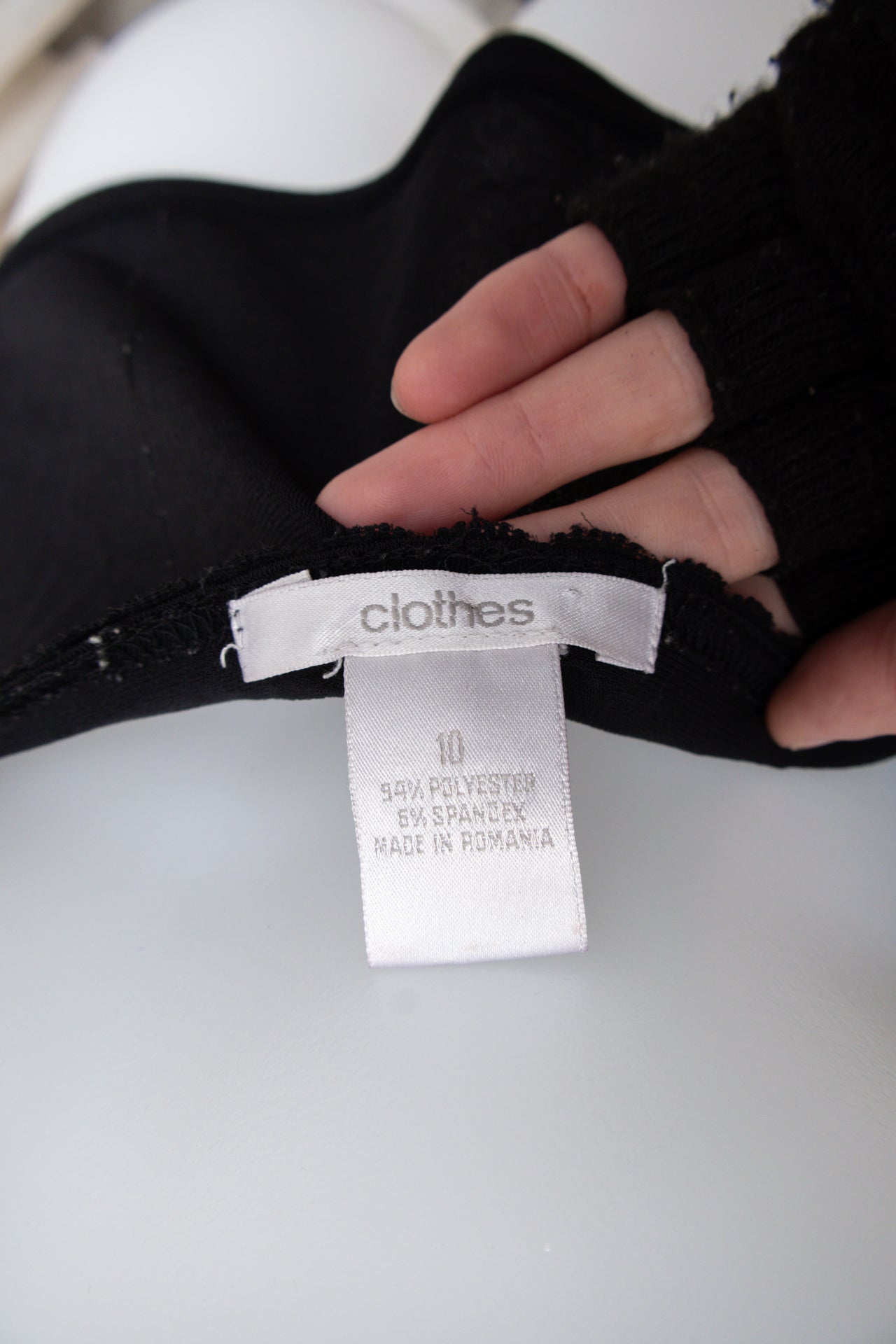 #18 Clothes Camisole Top Black | c. 194 | Size 10
