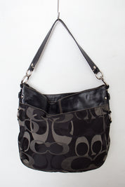 #199 Coach Bag Black | c. 211 | Size