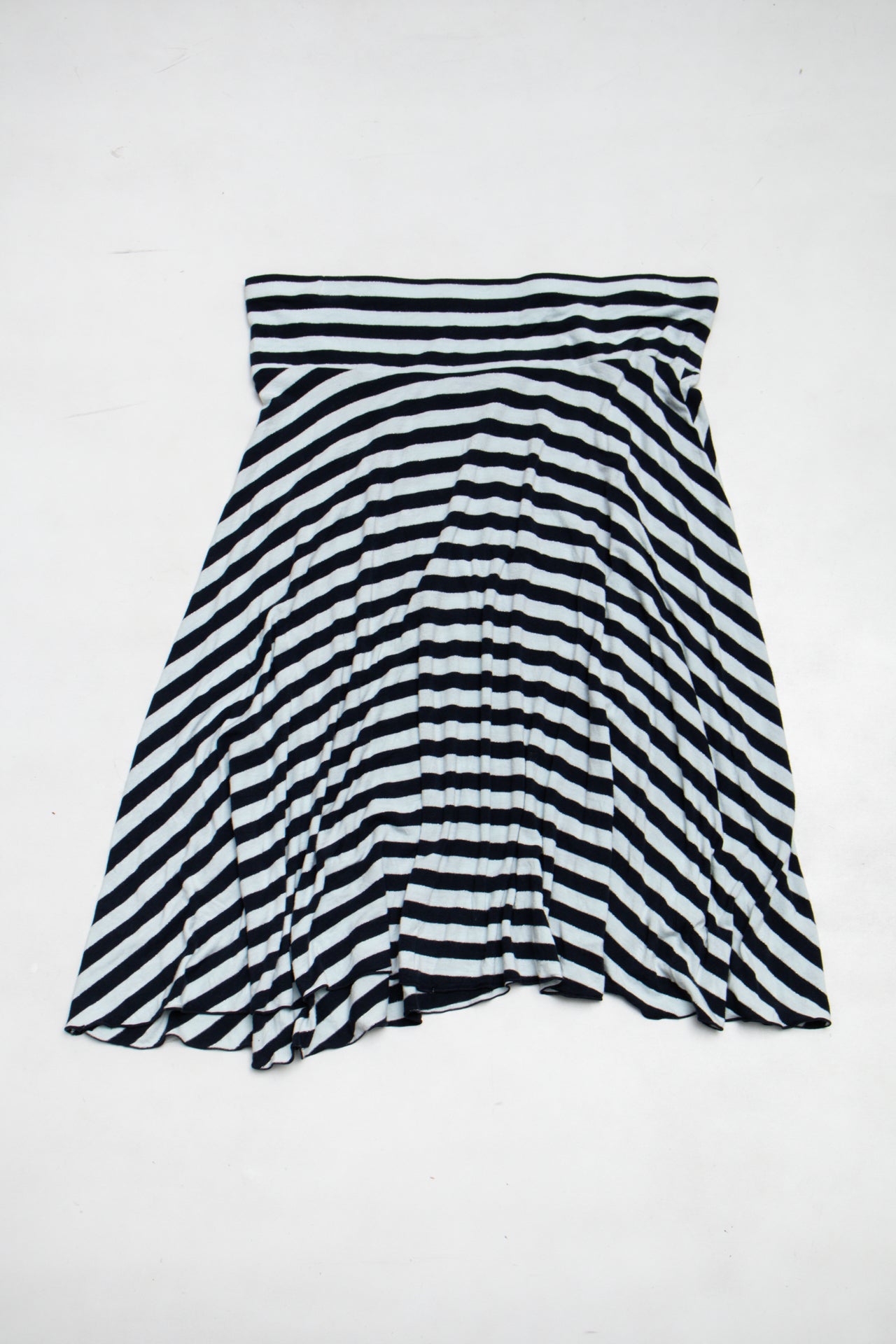 #170 Express Skirt Black | c. 197 | Size 8/10