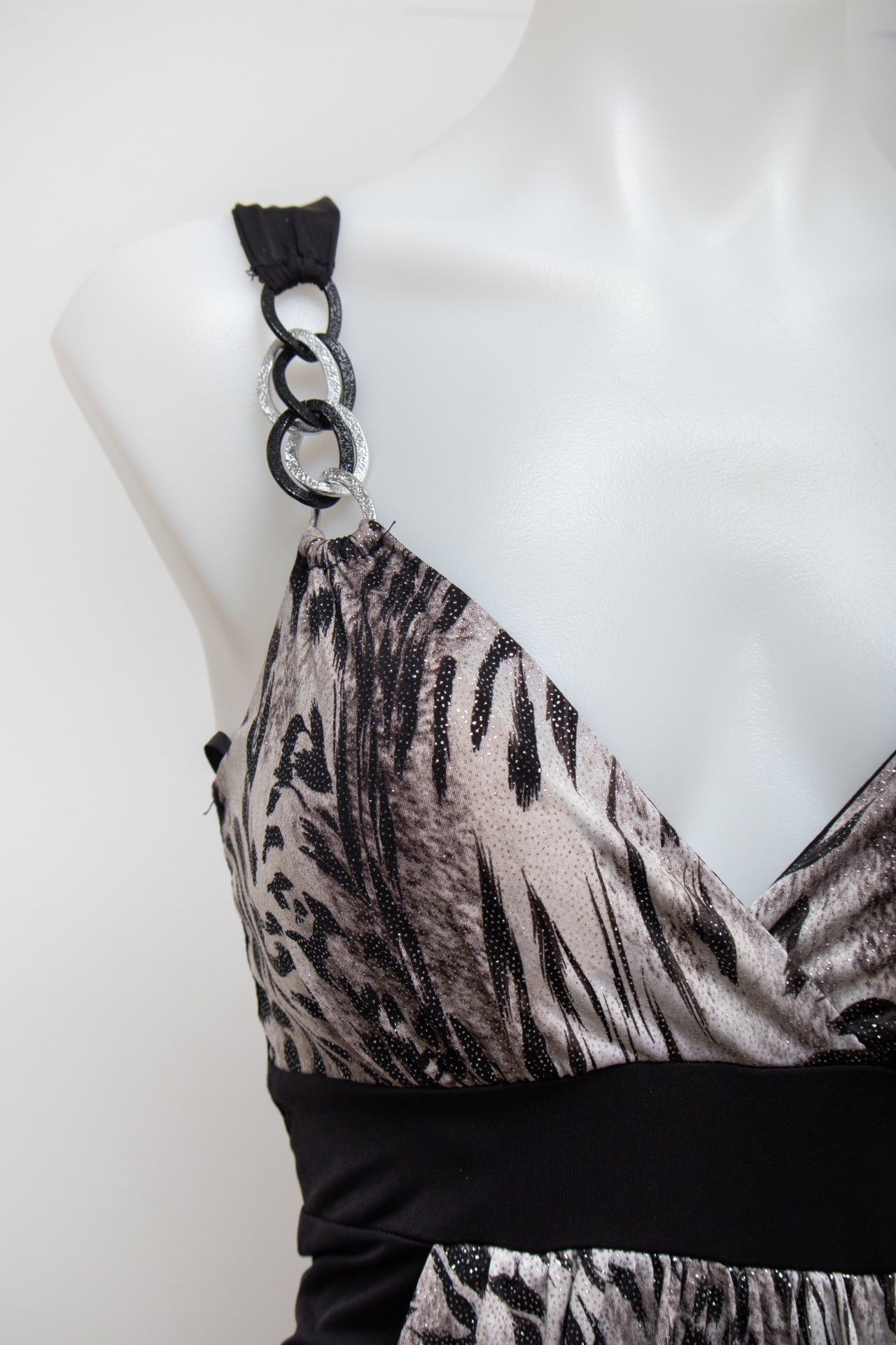 #70 Bebe Camisole Top Black | c. 178 | Size 10