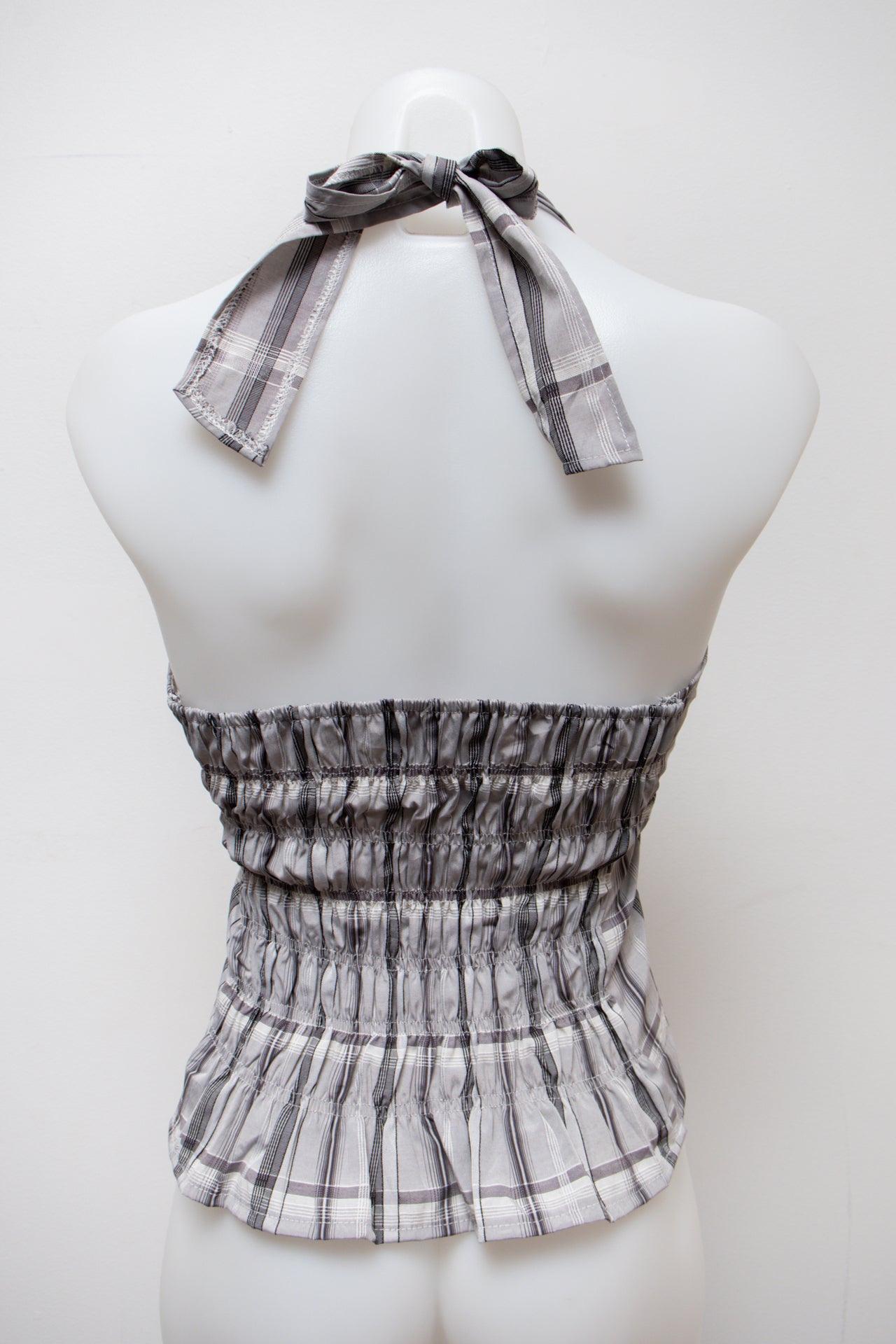 #73 M Halter Top Gray | c. 190 | Size 10/12