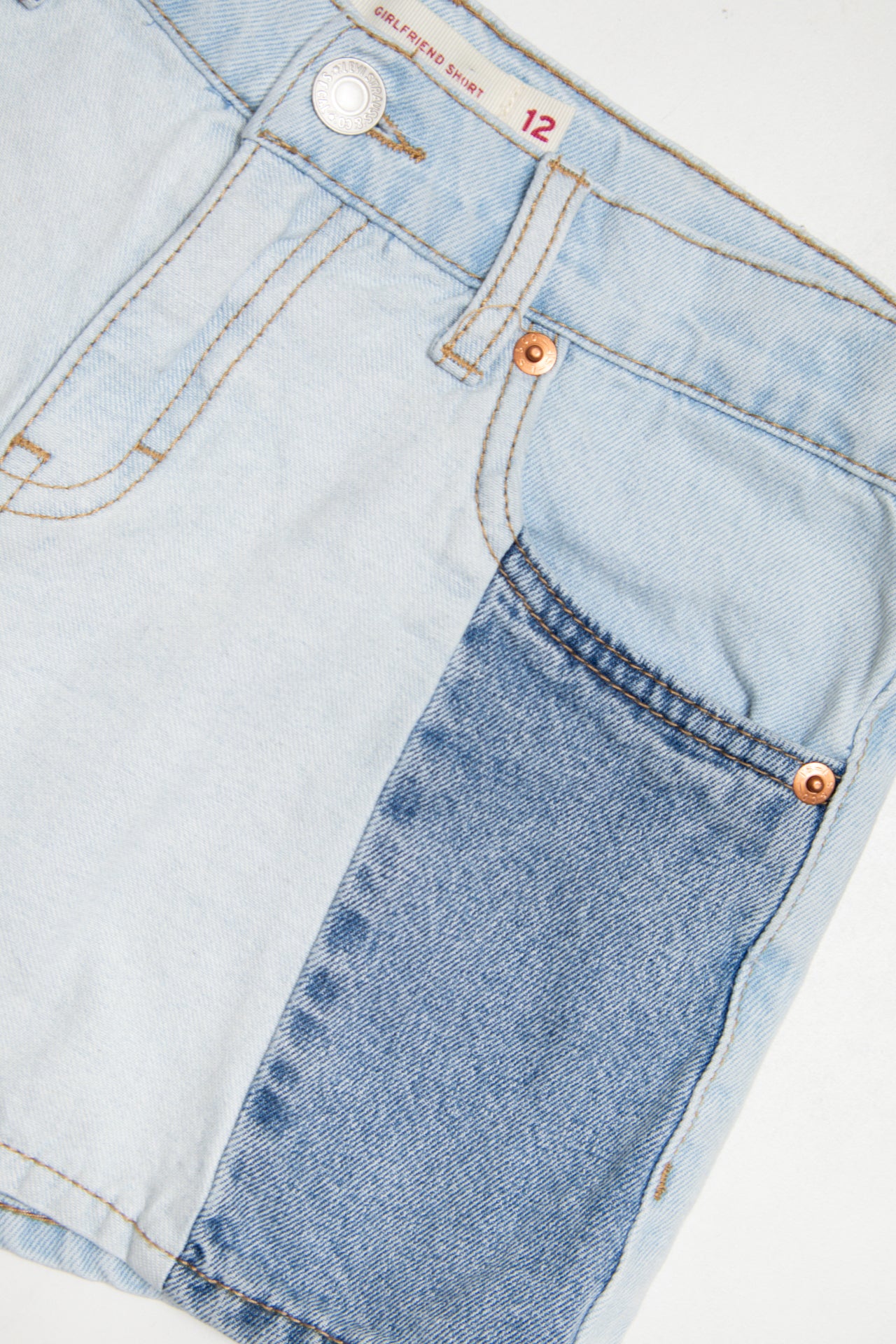 #134 Levi's Denim Shorts Blue | c. 181 | Size 6