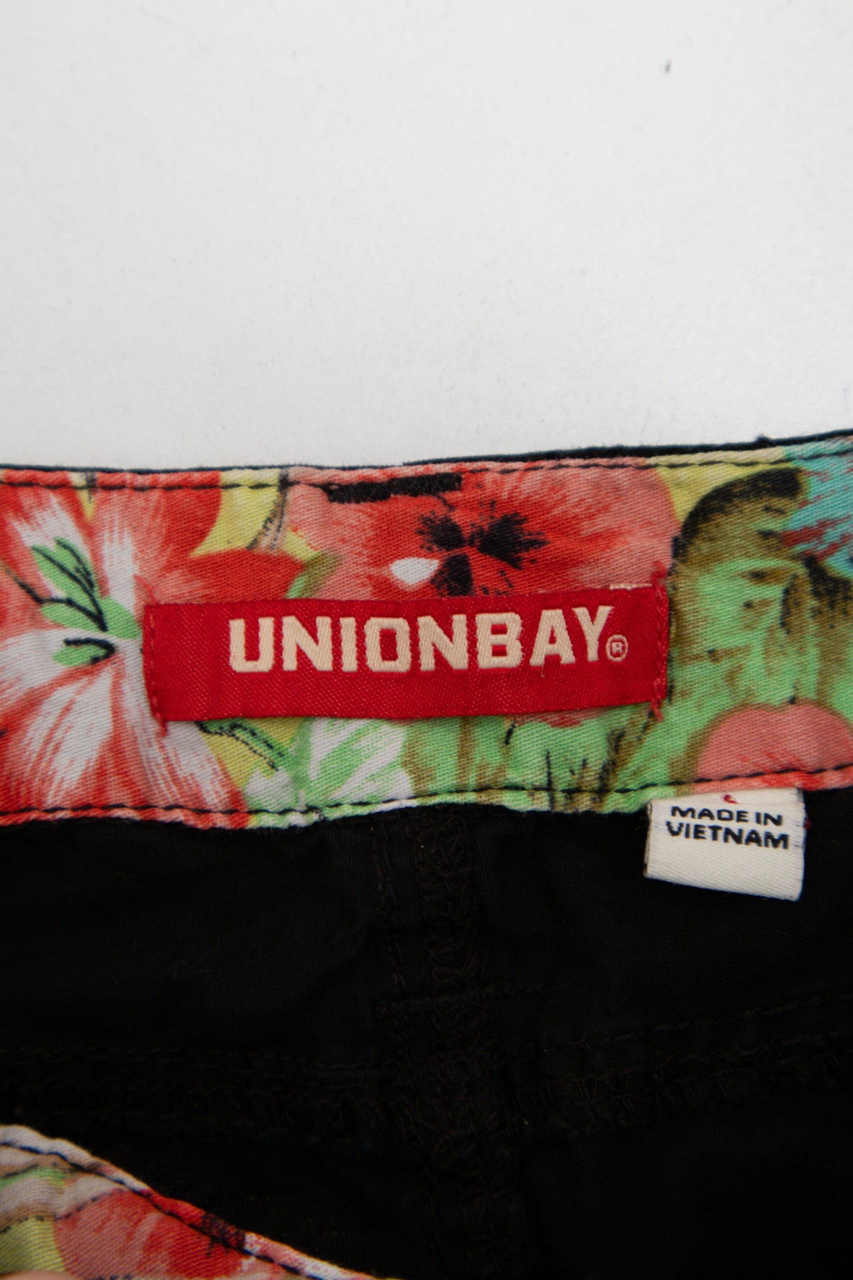 #094 Unionbay Capris Black | c. 209 | Size 6