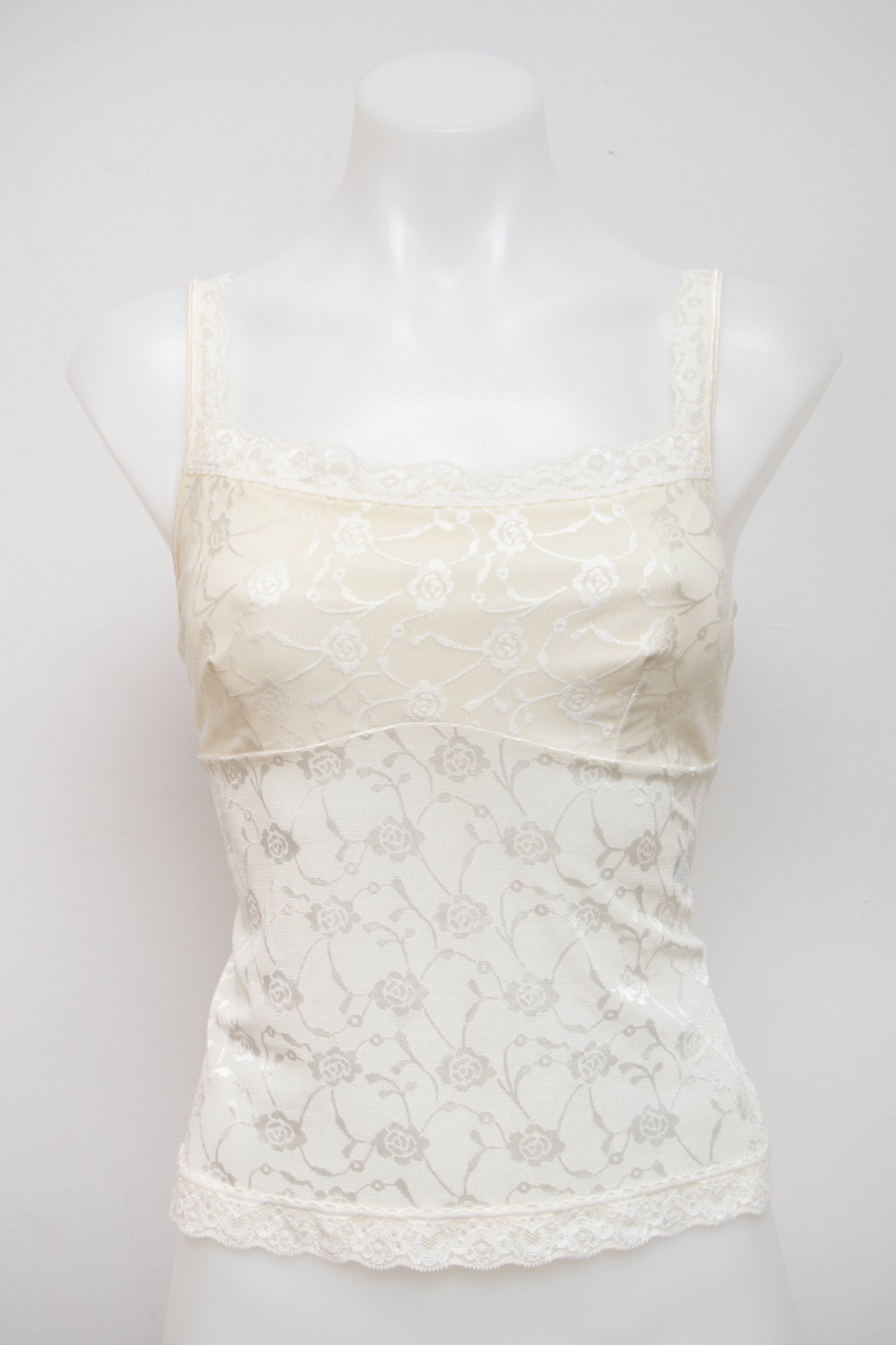 #17 Vassarette Cami Top White | c. 196 | Size 10
