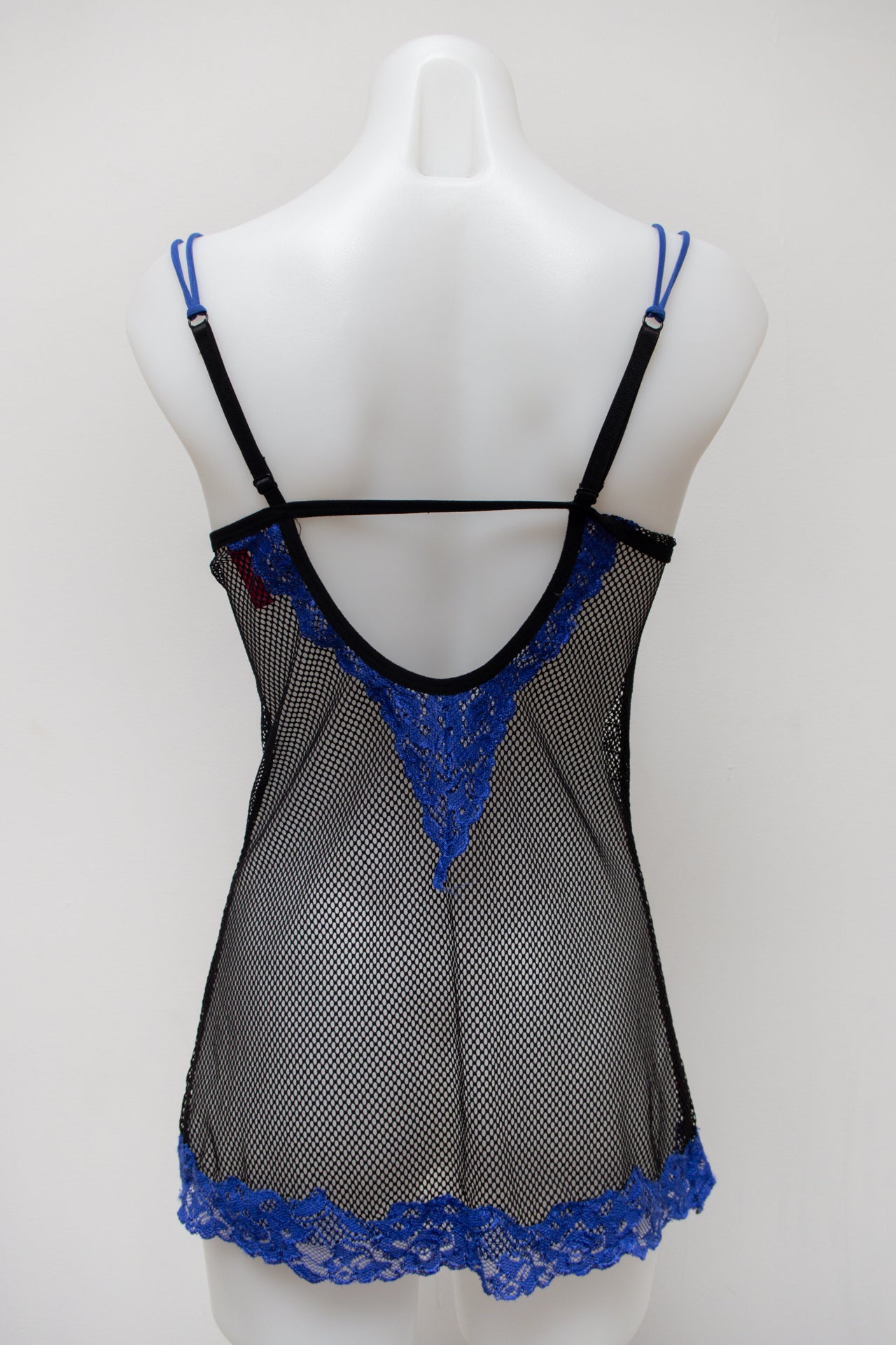 # Princess Camisole Black | c. | Size