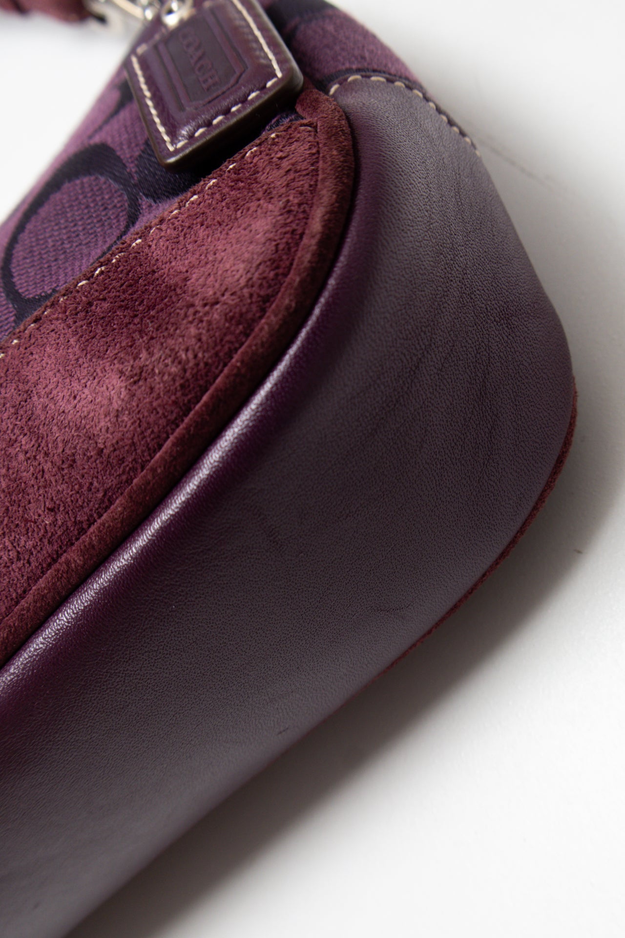 #159 Coach Shoulder Bag Purple | c. 183 | Size