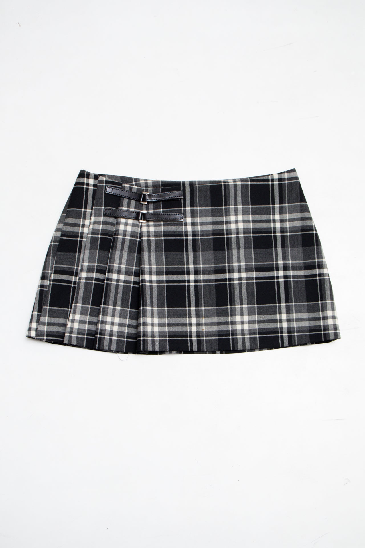 #208 Extro Mini Skirt Black | c. 205 | Size 6