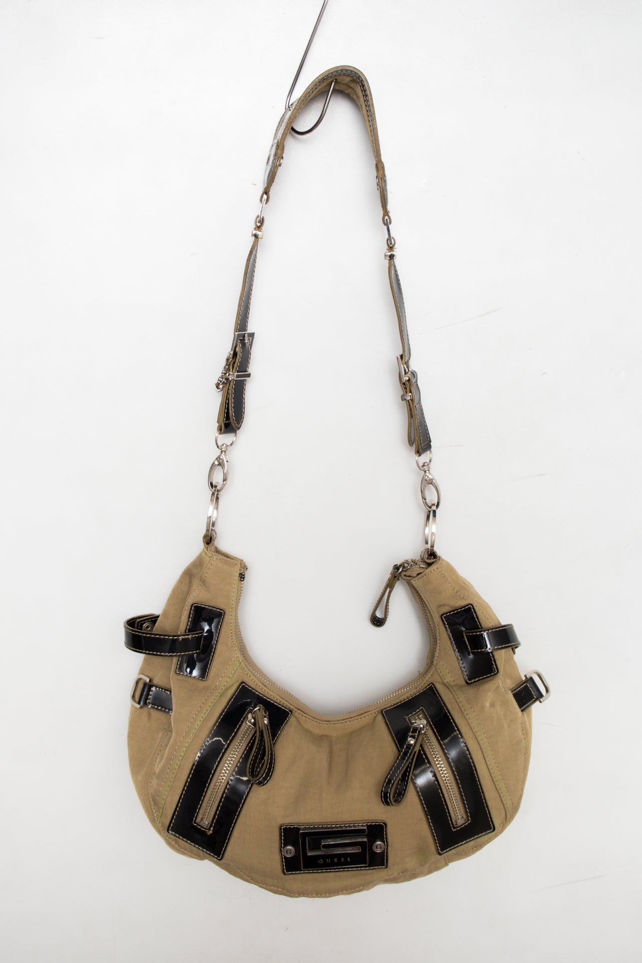 #142 Guess Shoulder Bag Beige | c. 184 | Size