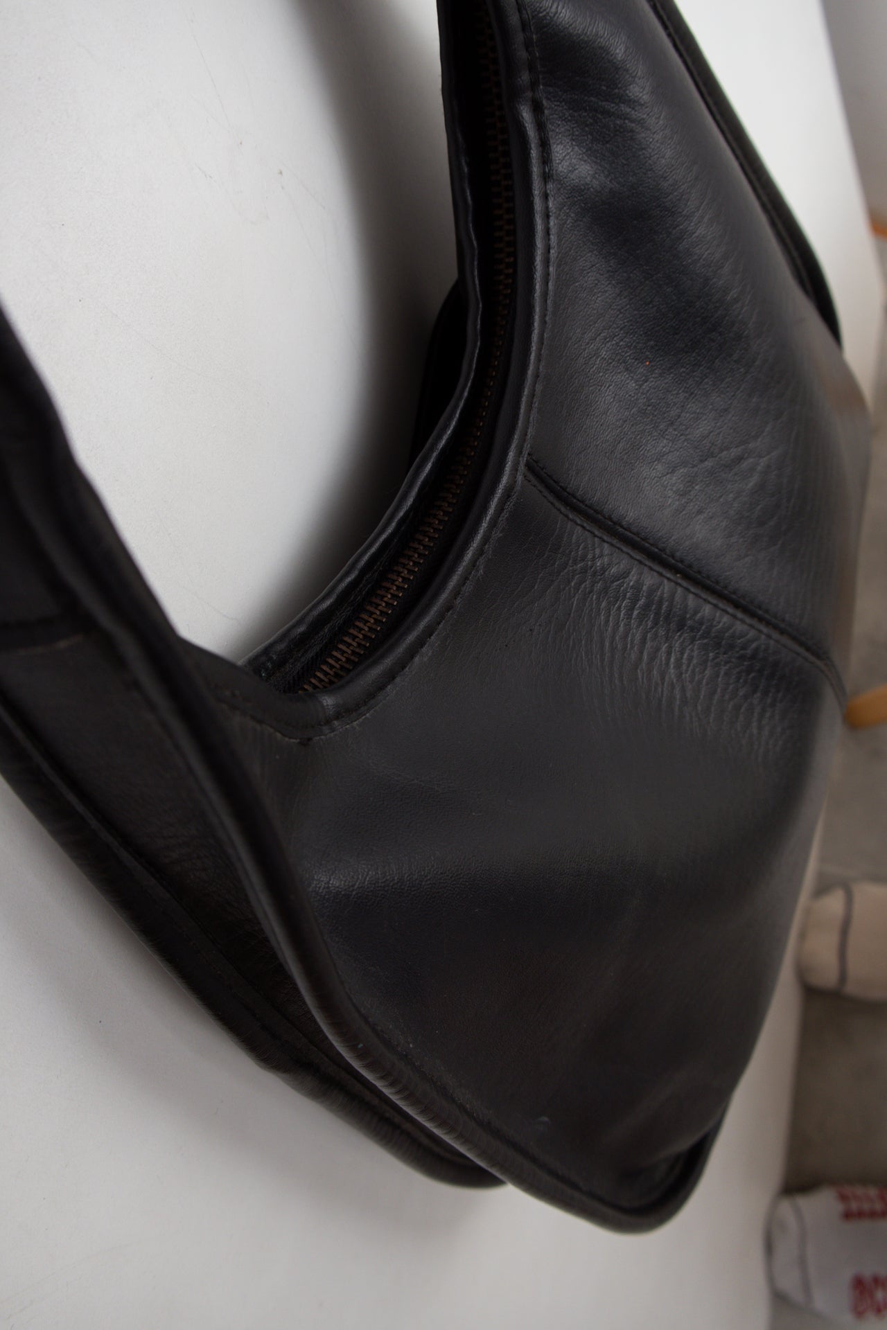 #197 Shoulder Bag Black | c. 195 | Size
