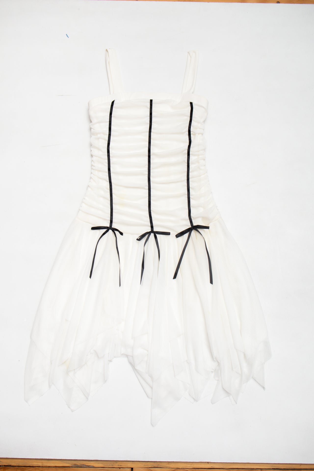 #139 coquette mesh lined mini | c. 153 | Size 8