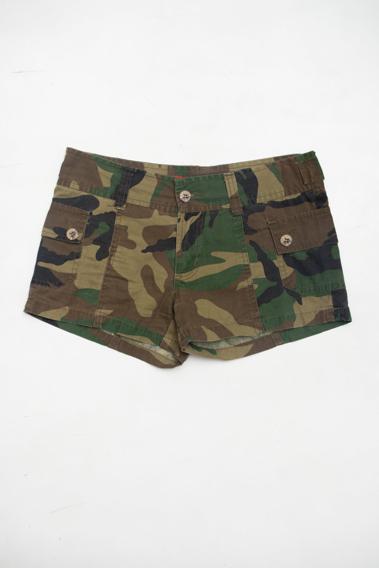 #152 Cargo camo micro shorts | c. 153 | Size 6