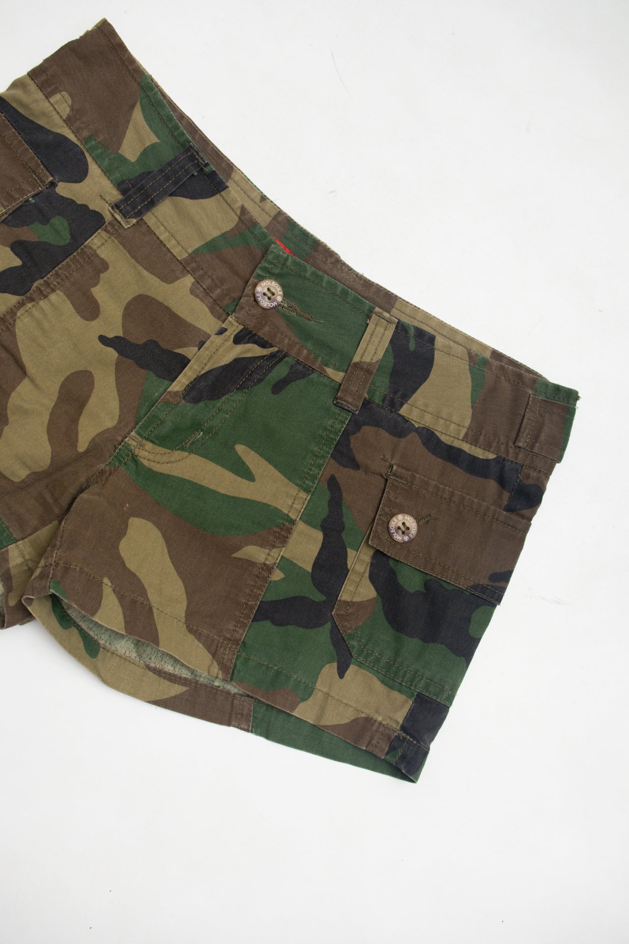 #152 Cargo camo micro shorts | c. 153 | Size 6