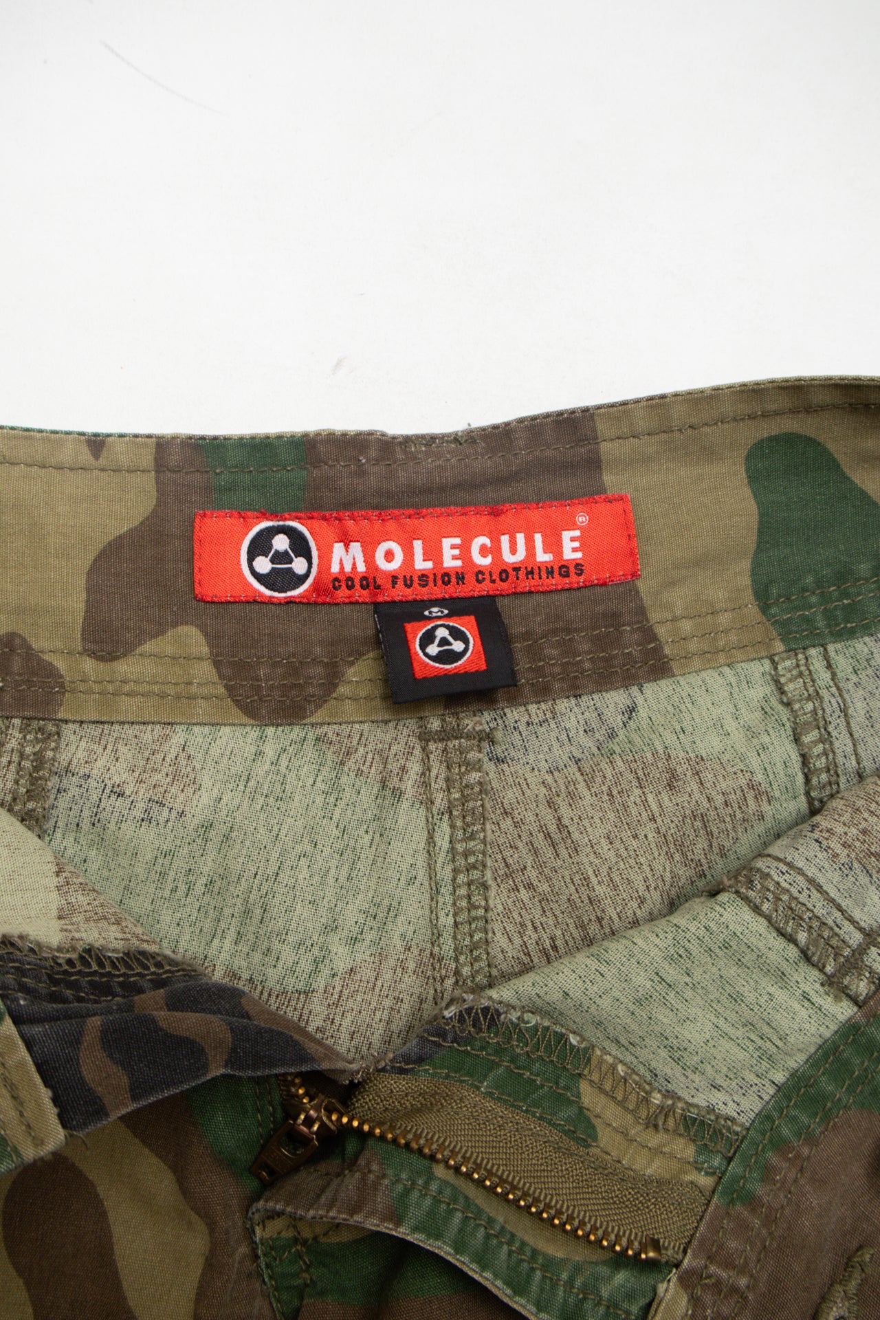 #152 Cargo camo micro shorts | c. 153 | Size 6