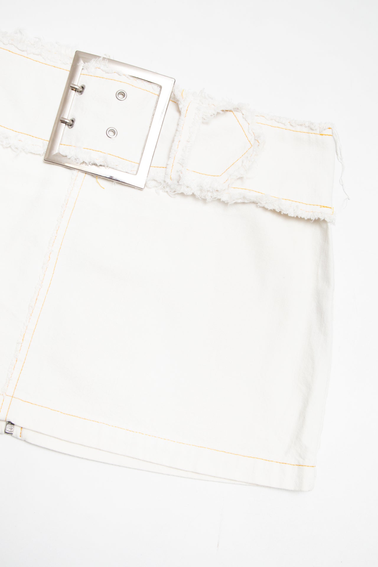 #29 Indian Rose white buckle denim mini skirt | c. 160 | size 8