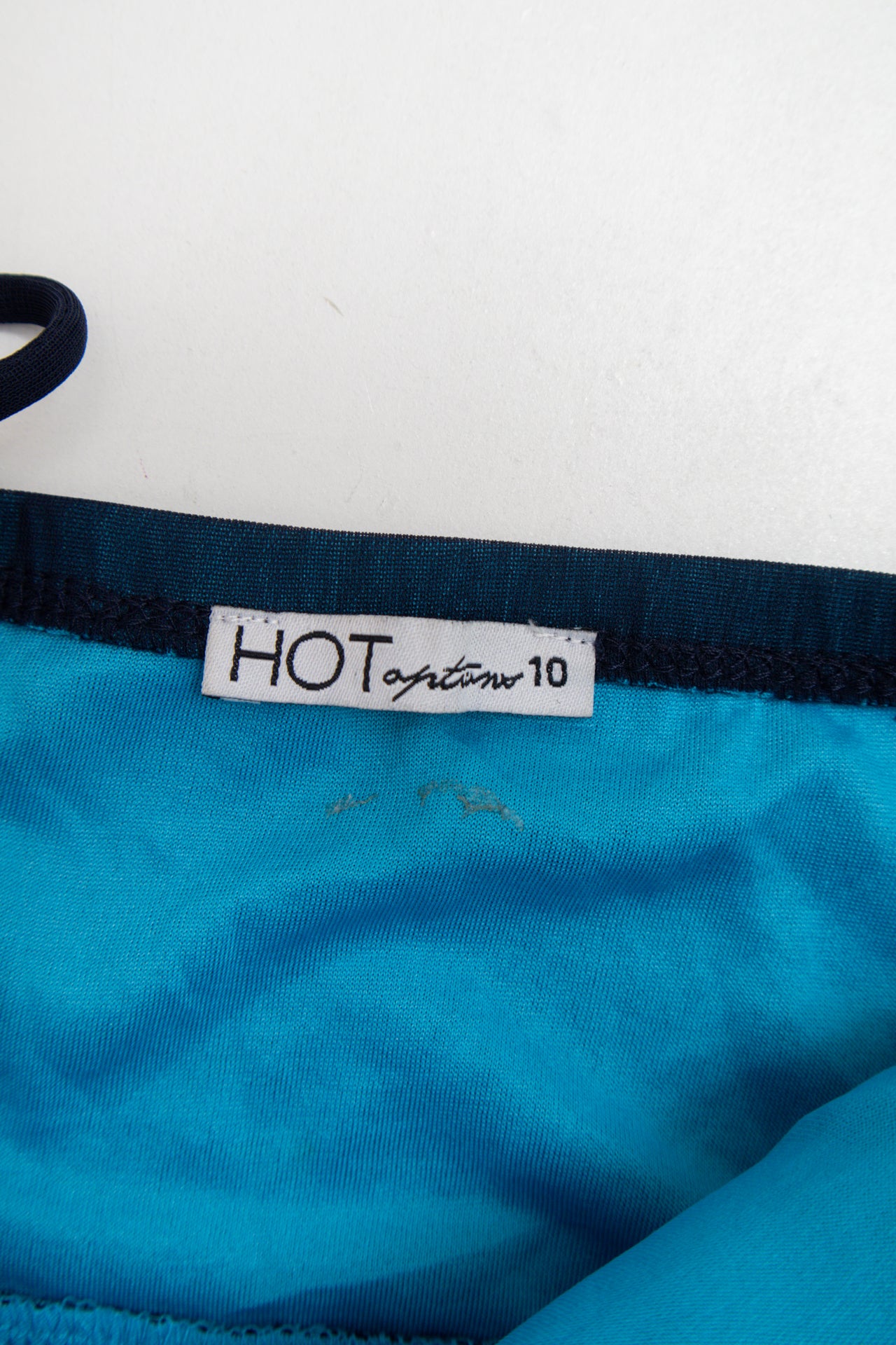 #122 blue mesh beaded Y2K camisole | c. 160 | size 8