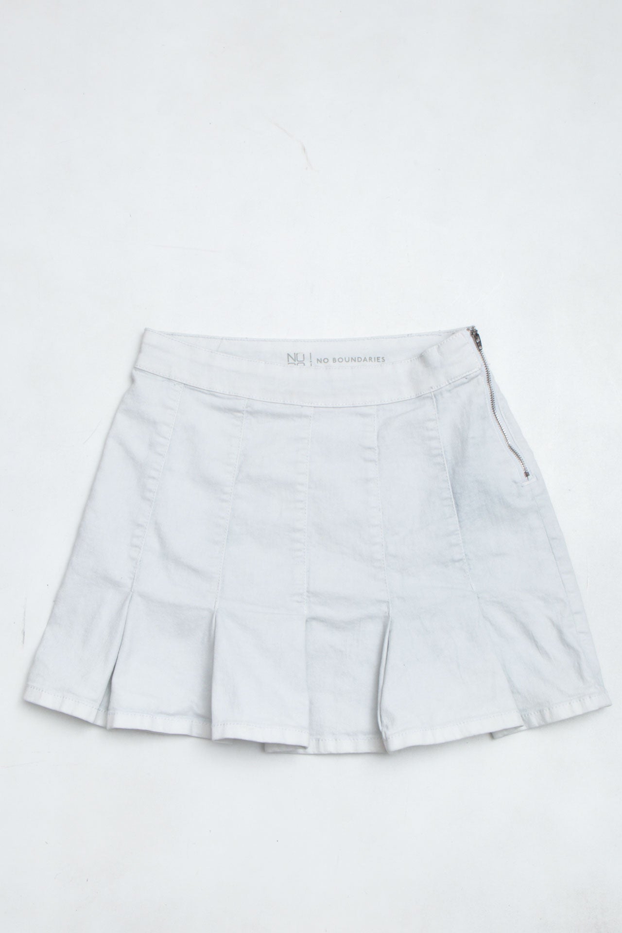 #43 White Denim Skirt | Emma At The Olympics | Size 8