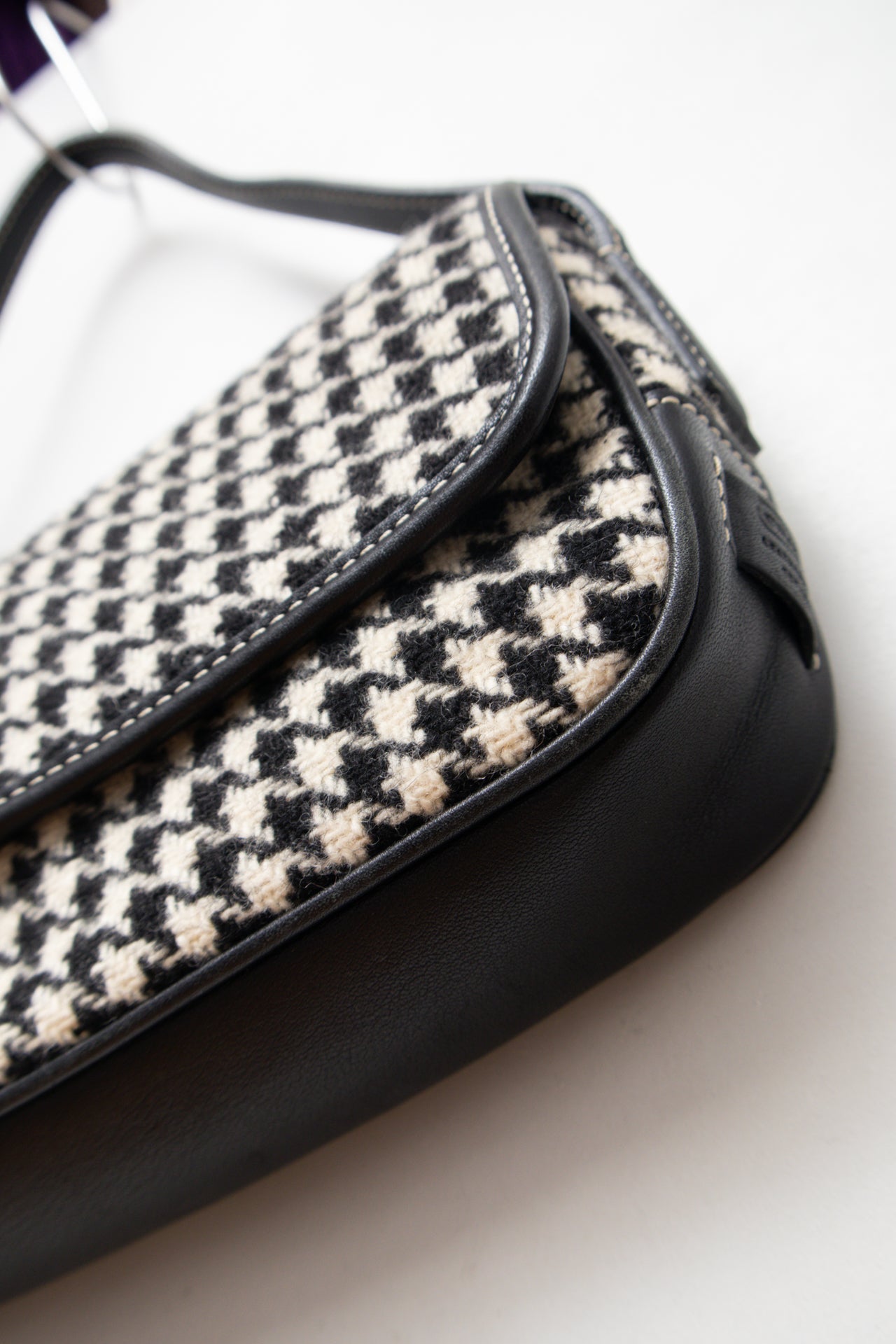 #237 Coach hounds tooth wool print demi bag | c. 160