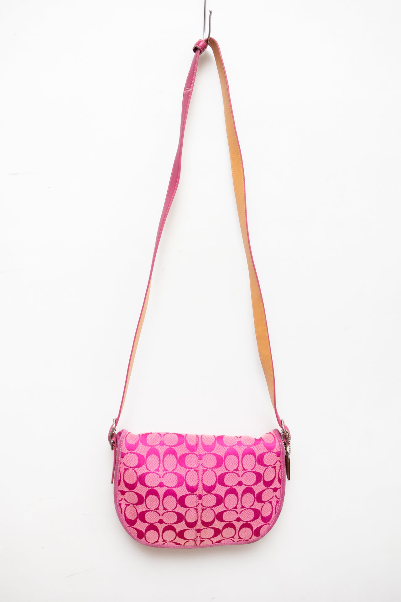 #241 Coach cross body bag | c. 160