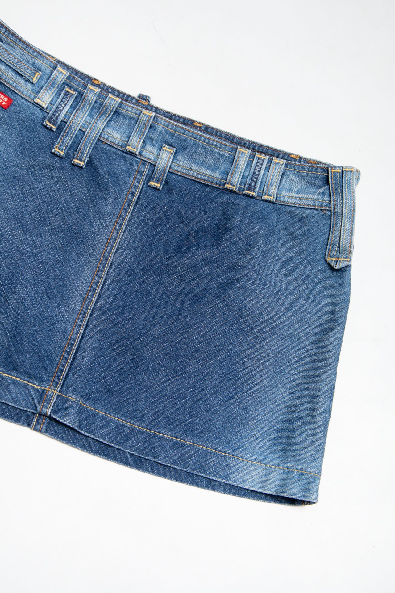 #199 Miss Sixty belt loop detail mii skirt | c. 160 | size 8