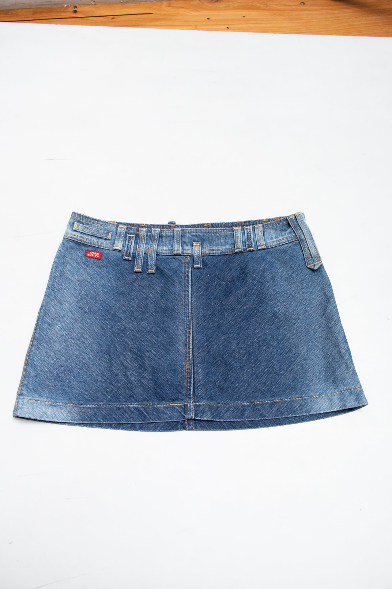 #199 Miss Sixty belt loop detail mii skirt | c. 160 | size 8