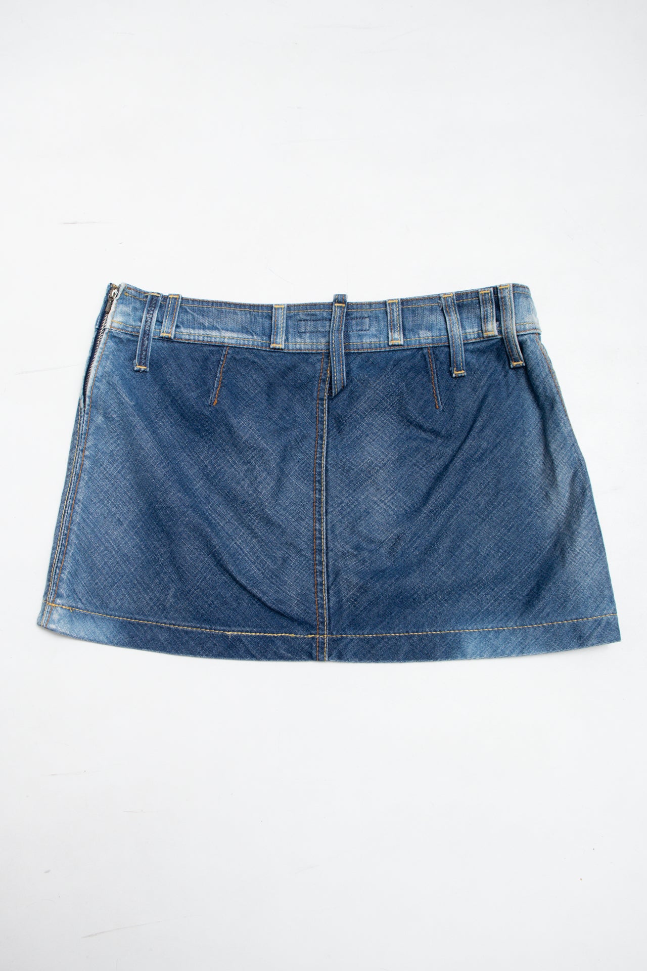 #199 Miss Sixty belt loop detail mii skirt | c. 160 | size 8