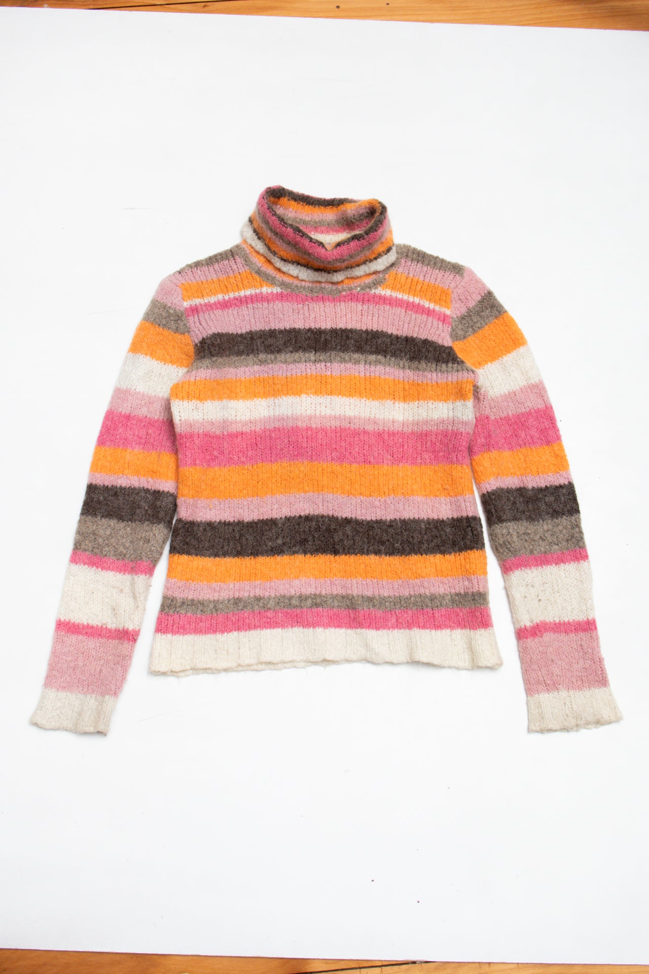 #205 Oops mohair blend turtle neck jumper | c. 160 | size 6/8