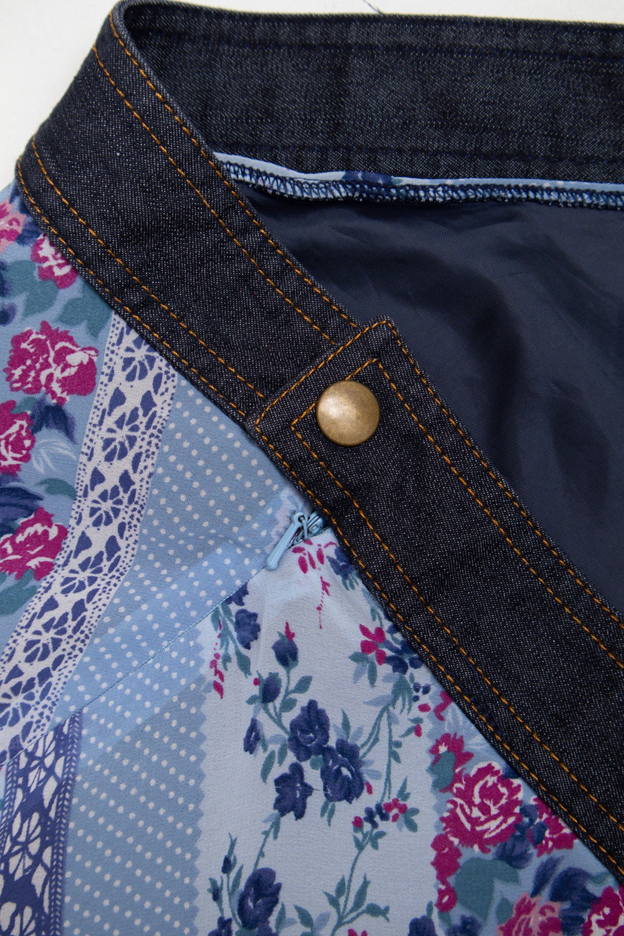 #129 Floral Denim Skirt | C.145 | Size 8