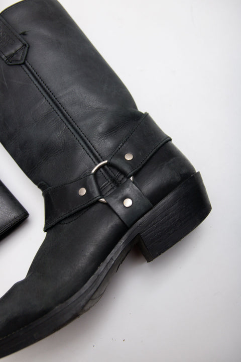 #97 K.W Leather Boots | Model Off Duty | Size 11