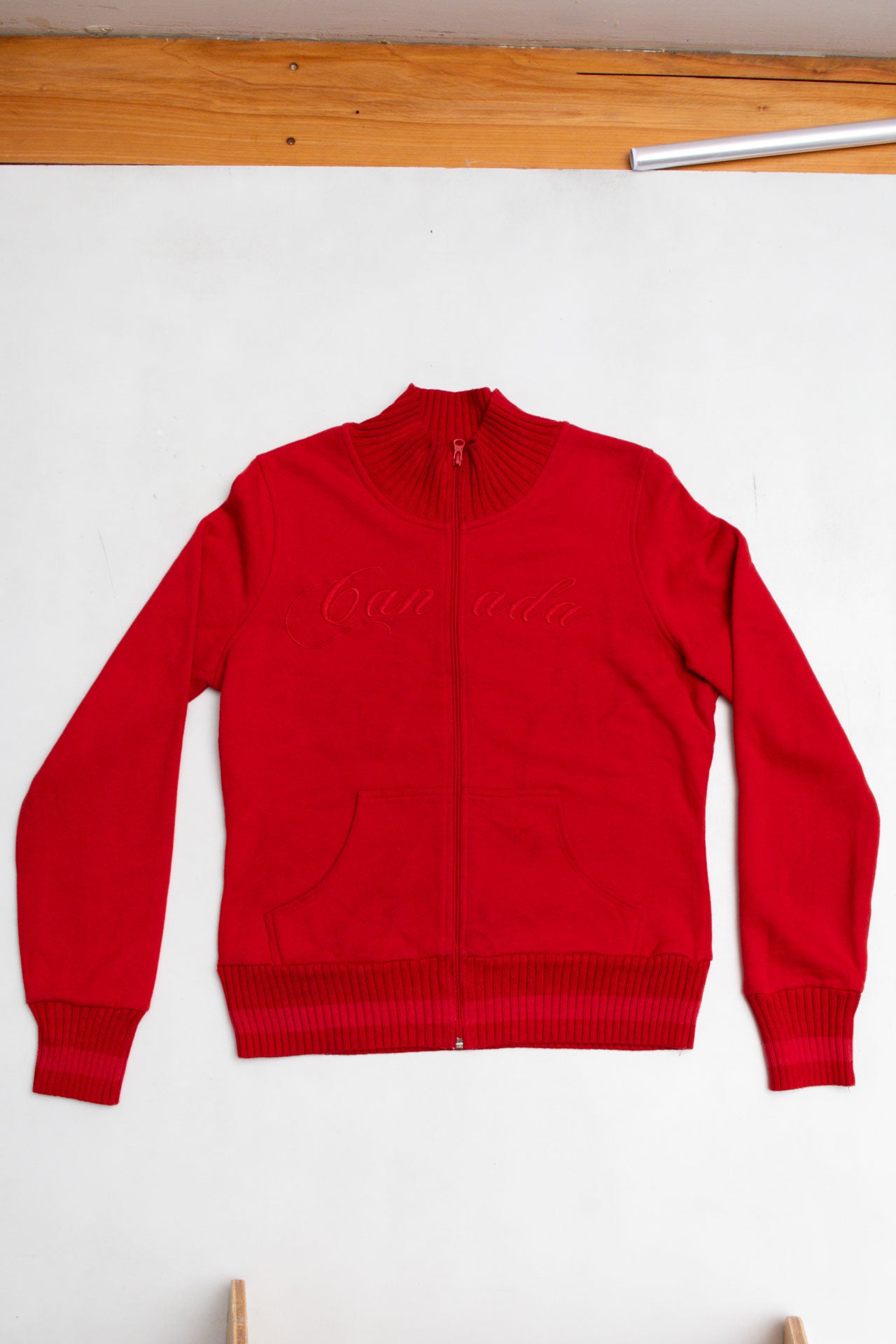 #52 Red Canada Zip Up | C.147 | Size 10