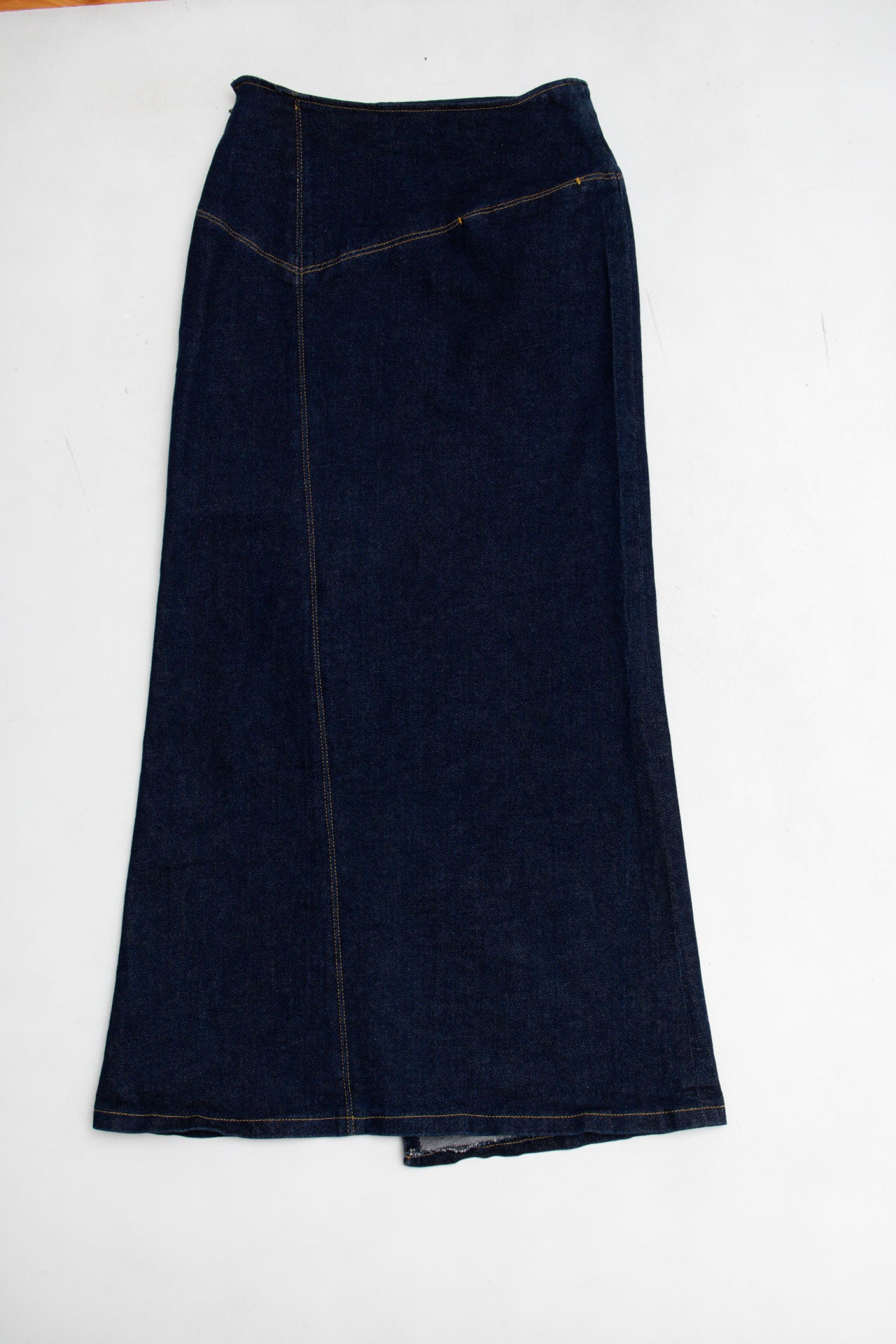 #75 Moni Denim Maxi | C.147 | Size 4