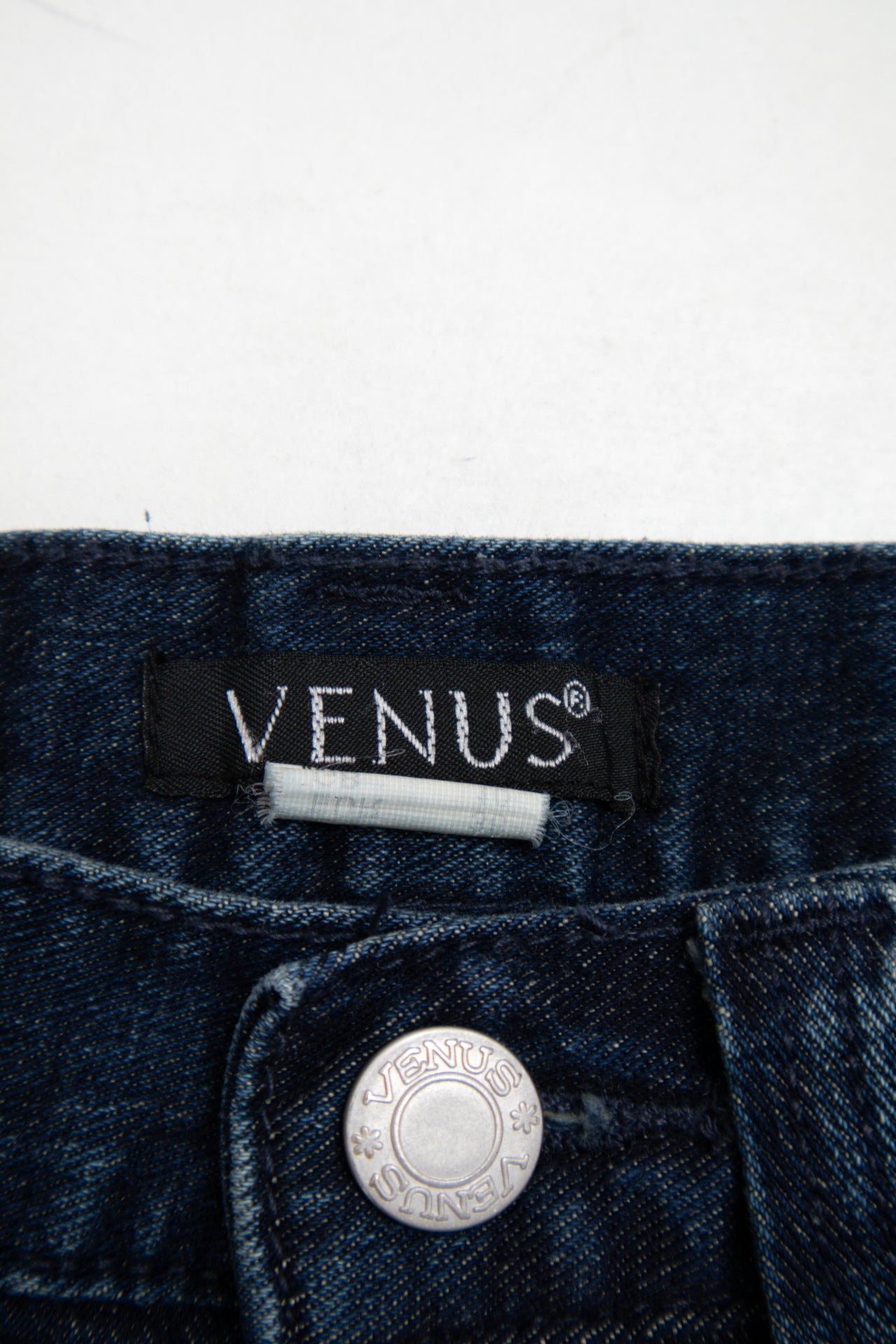 #174 Venus dark wash denim mini shorts | c. 161 | size 6