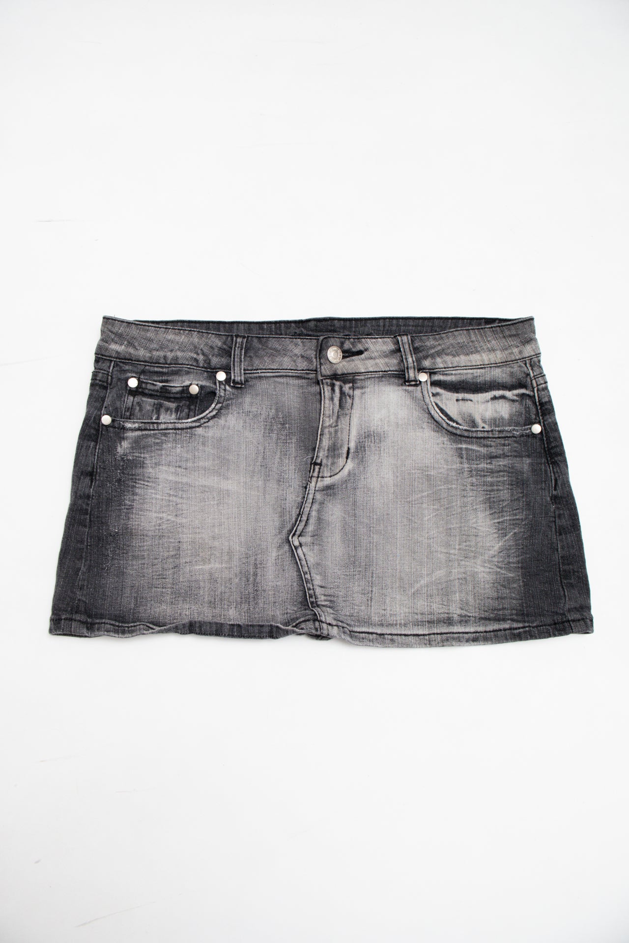 #175 grey wash denim mini skirt | c. 161 | size 8/10