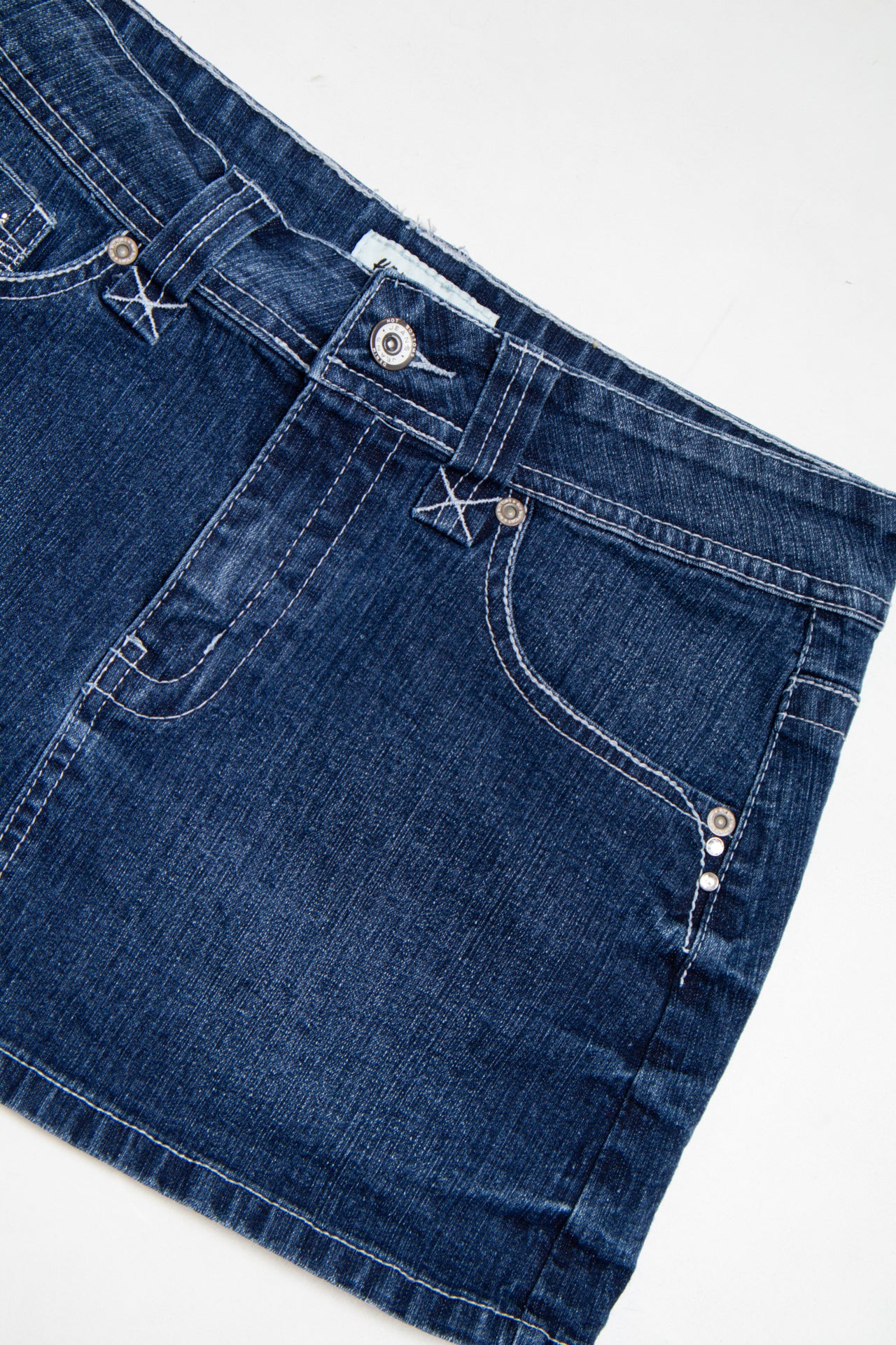 #178 Hot Bottoms embroidered denim mini skirts | c. 161 | size 8