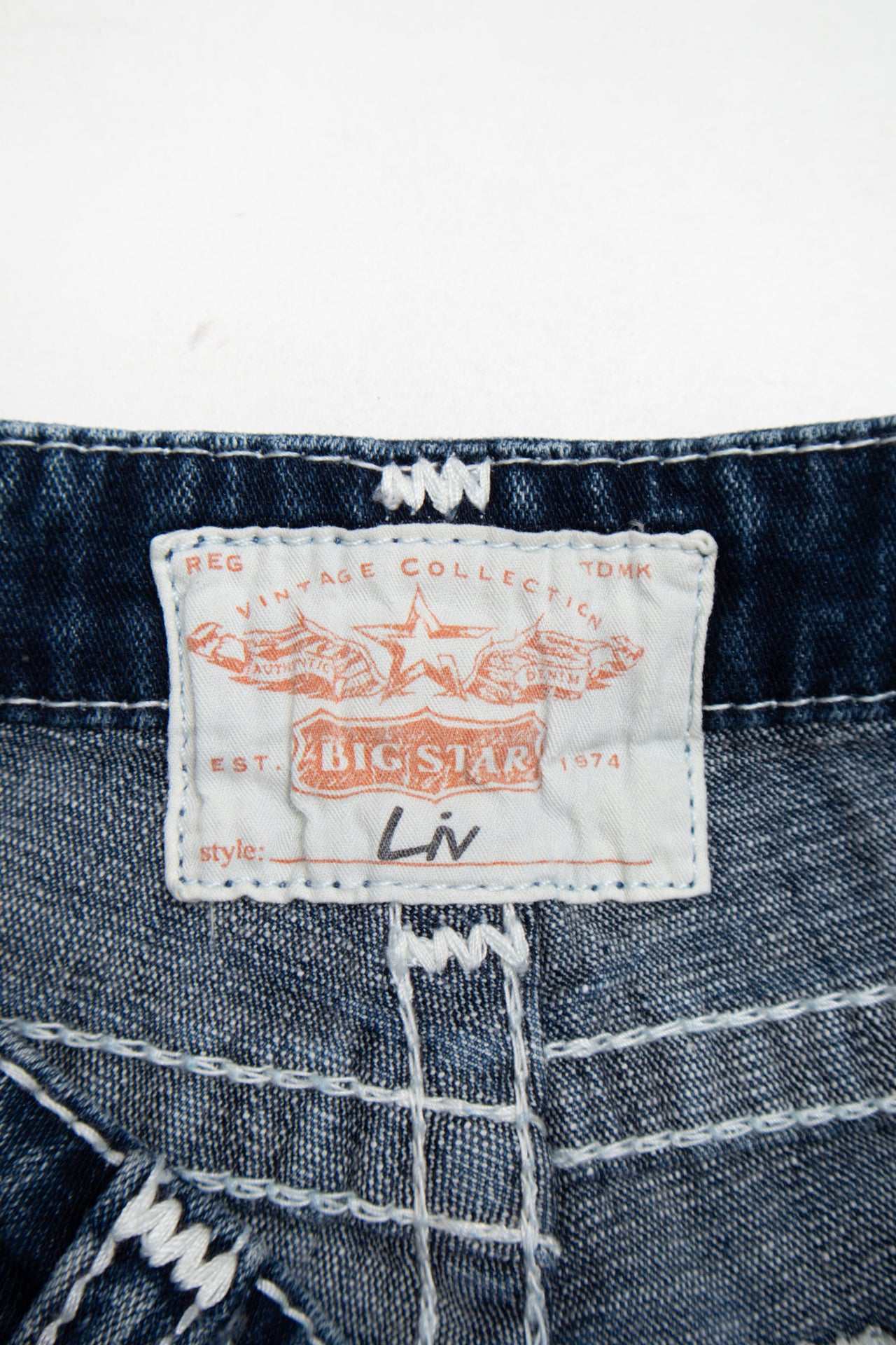 #186 Big Star acid wash denim wash shorts | c. 161 | size 6