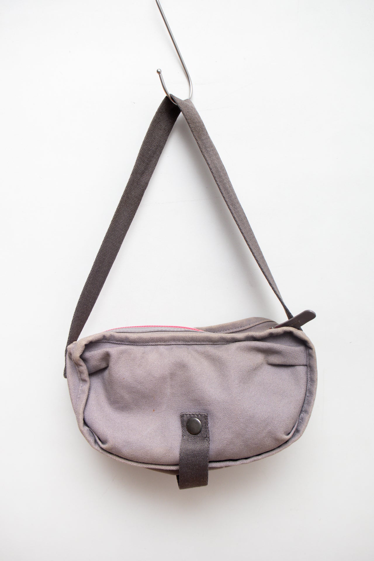 #224 Nike graffiti print bag | c. 161