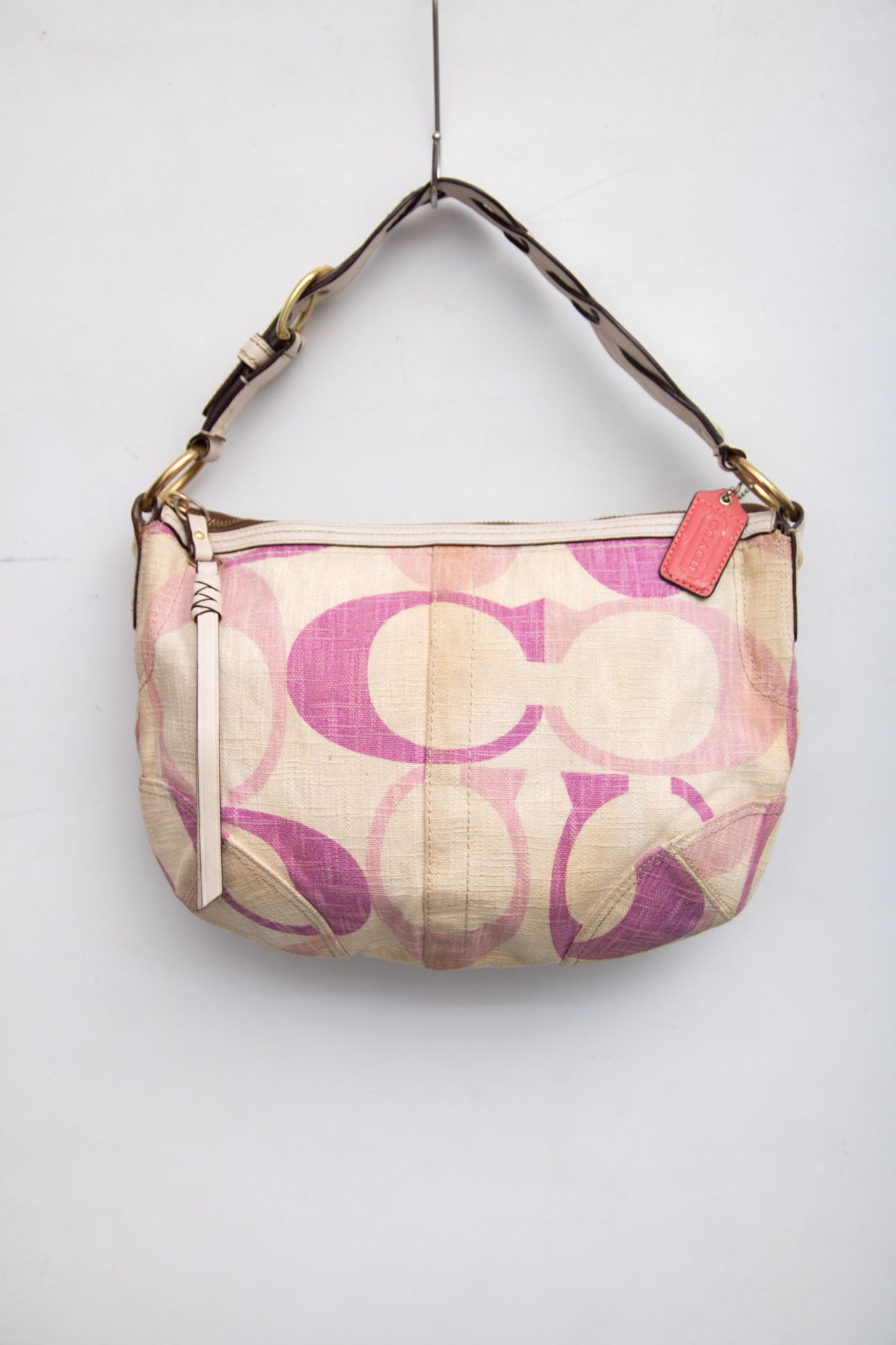 #81 Coach Shoulder Bag | Mamma Mia