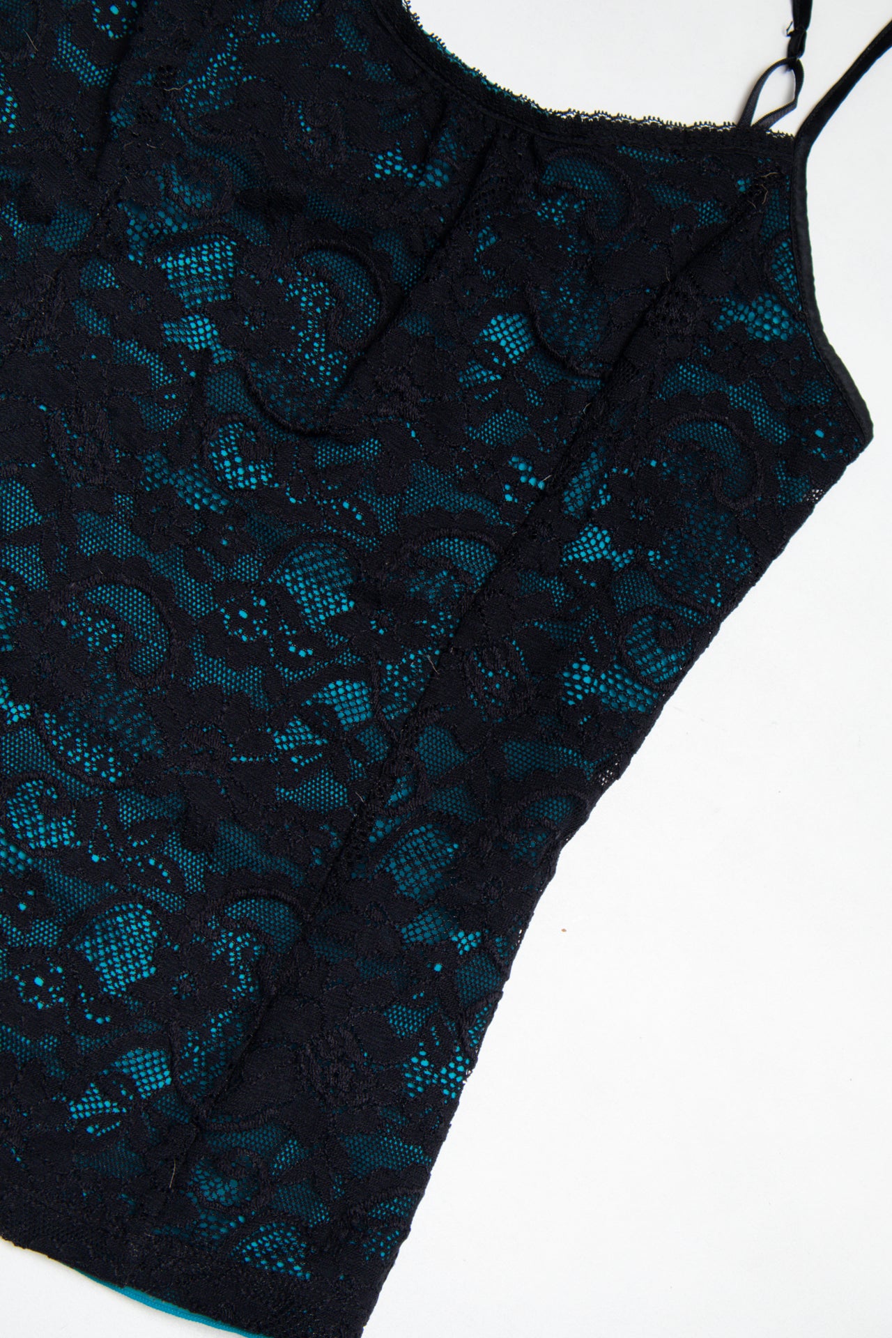 #02 Express teal lined lace cami | c. 162 | size 6