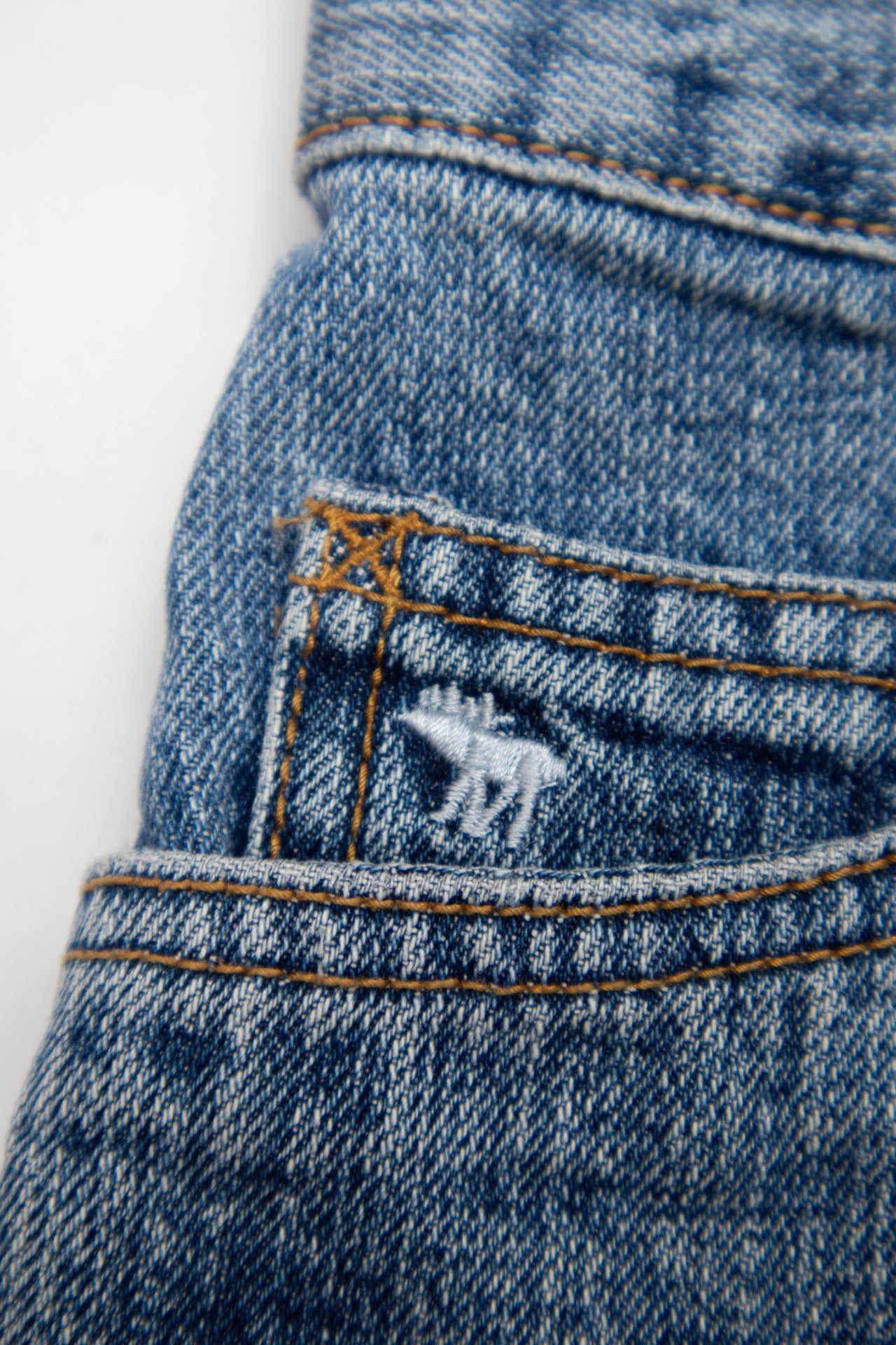 #26 Pleated frayed hem denim mini skirt | c. 162 | size 8