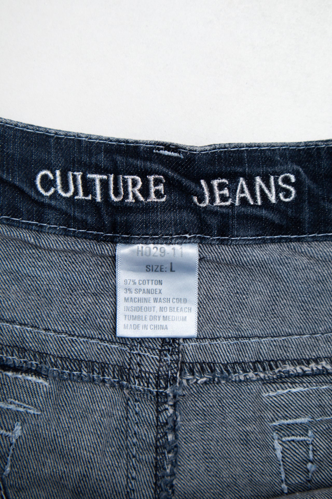 #27 Culture studded pocket denim mini shorts | c. 162 | size 10