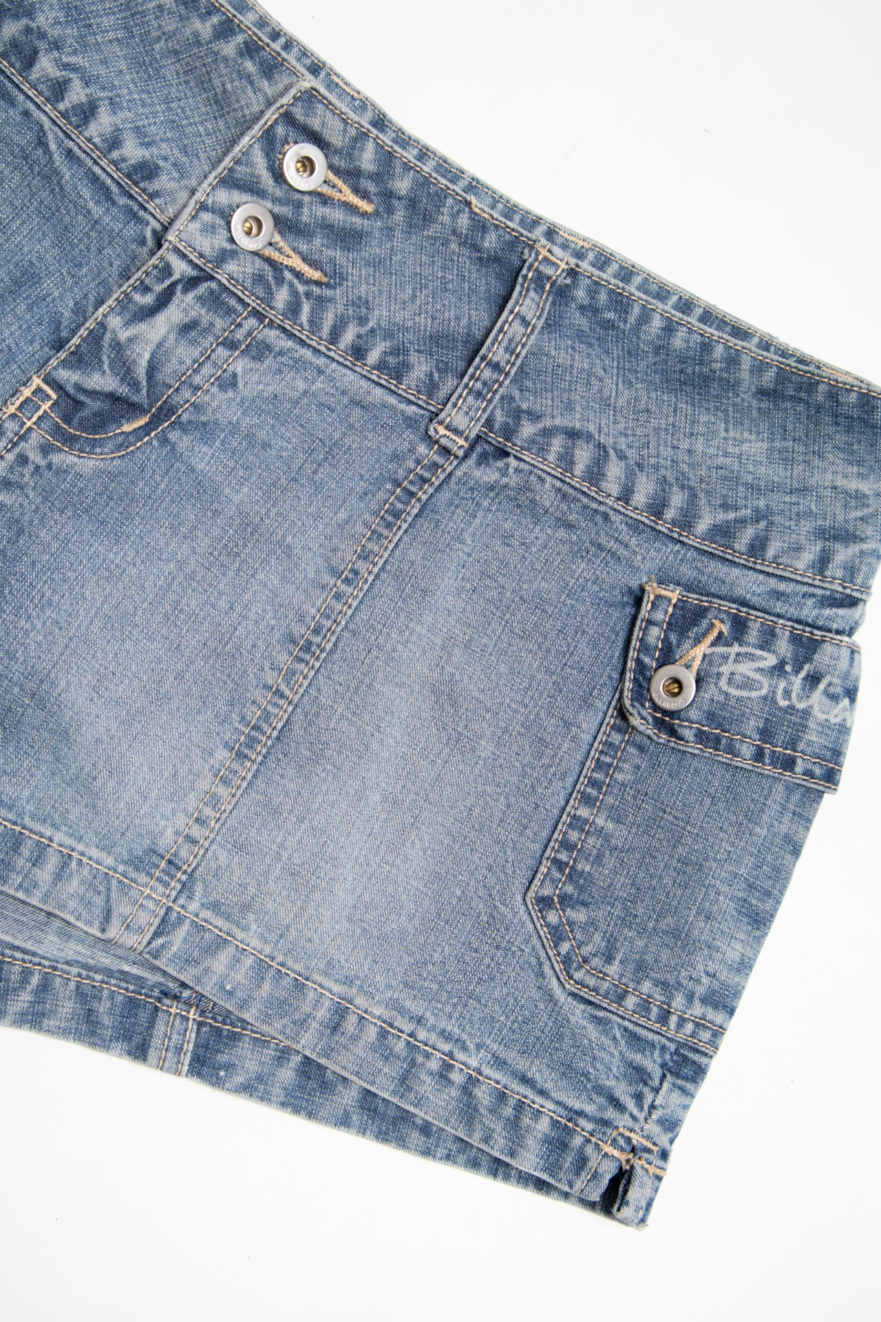 #32 Billabong denim mini shorts | c. 162 | size 12