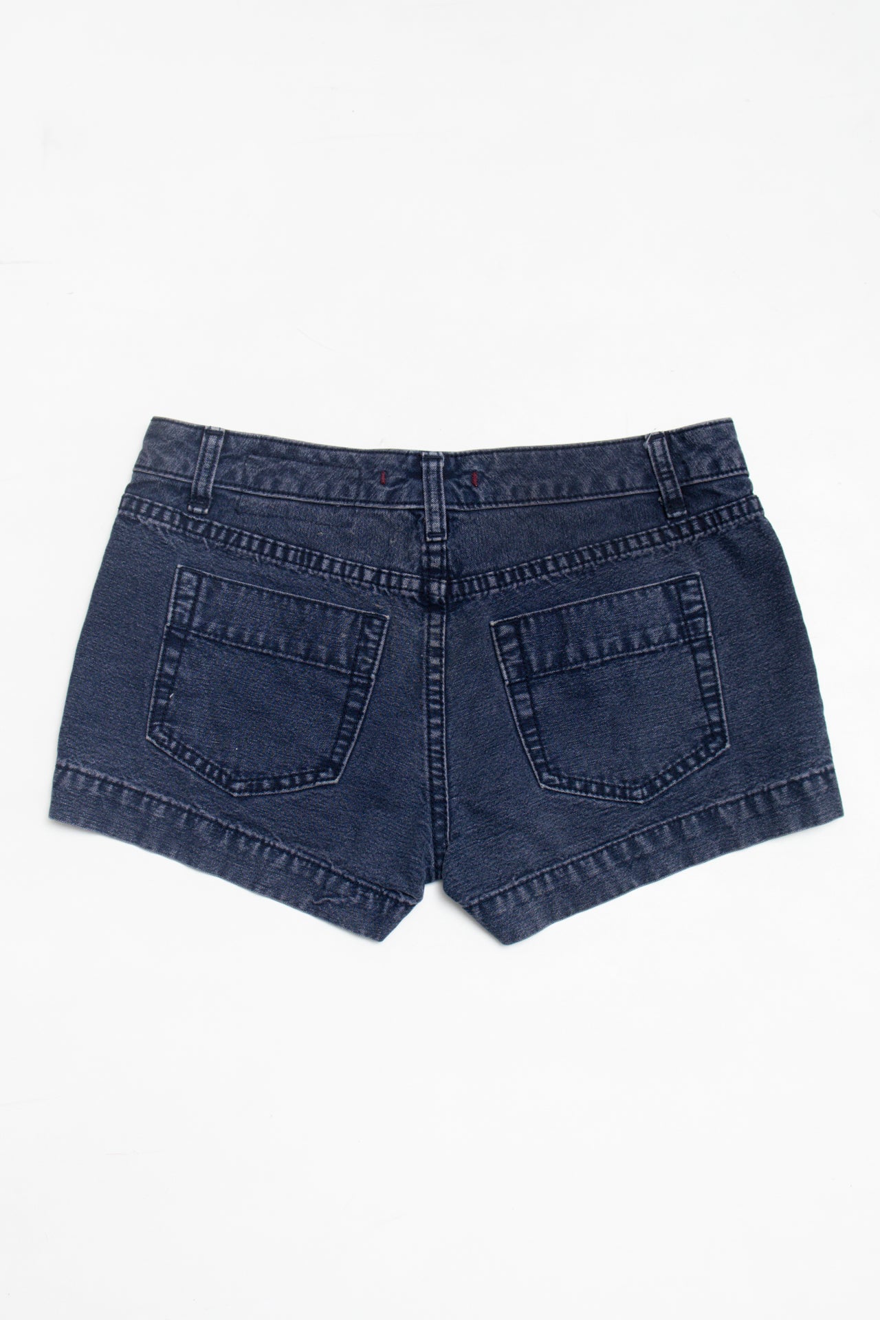 #35 double button dark wash denim mini shorts | c. 162 | size 6