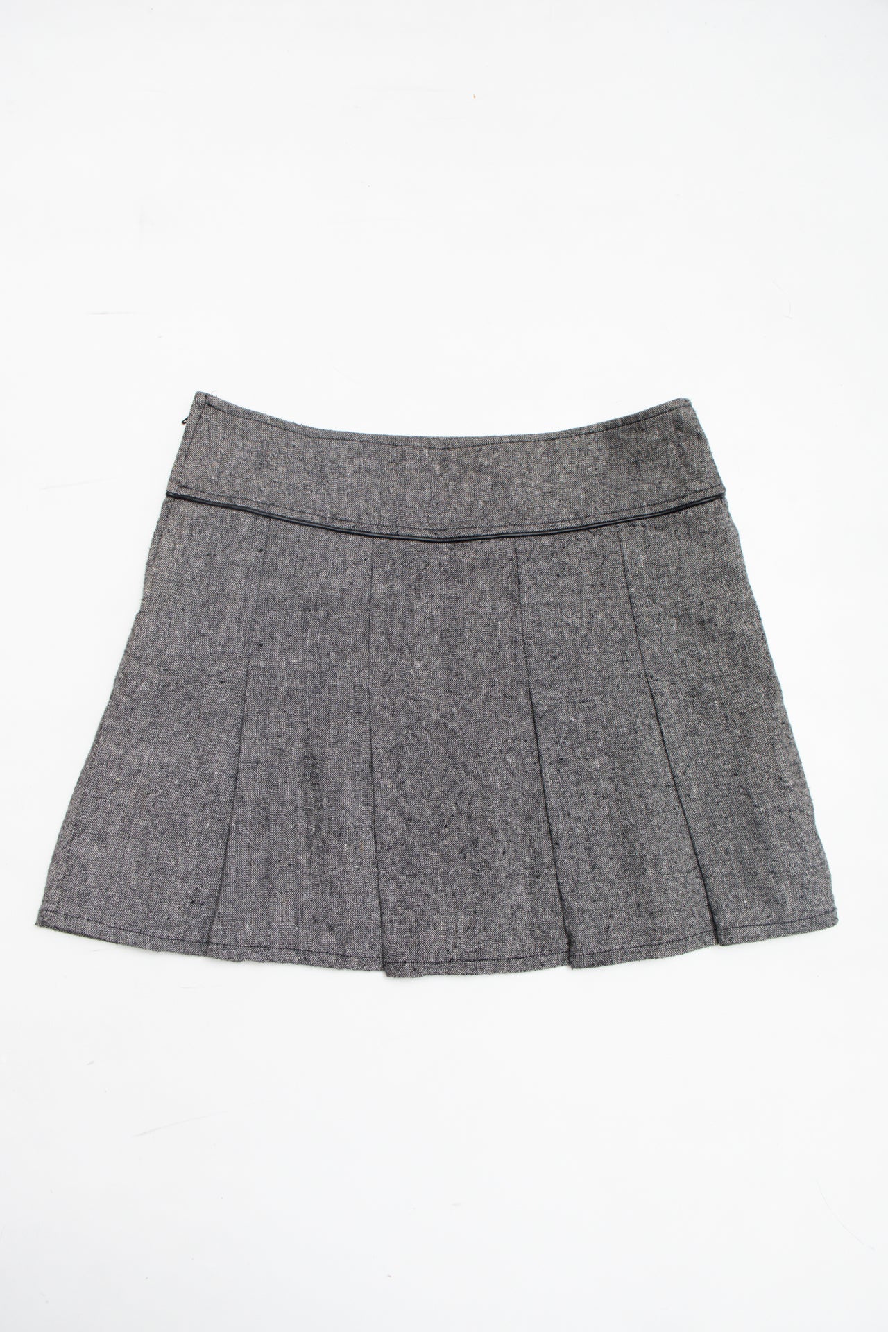 #39 Point Zero grey pleated mini skirt | c. 162 | size 10/12