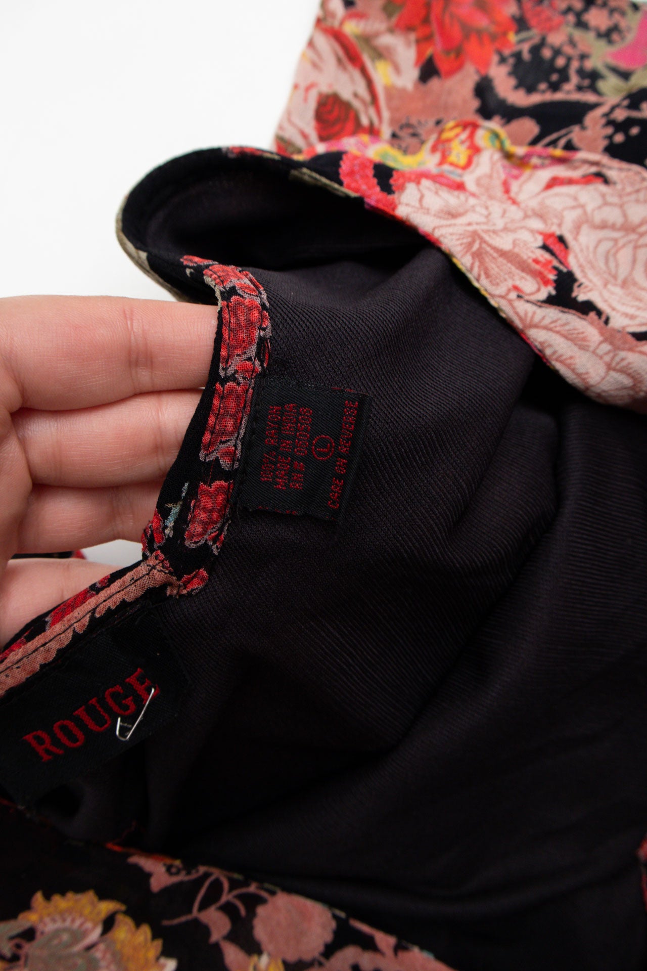 #05 Rouge Floral Top | C. 149 | Size 10