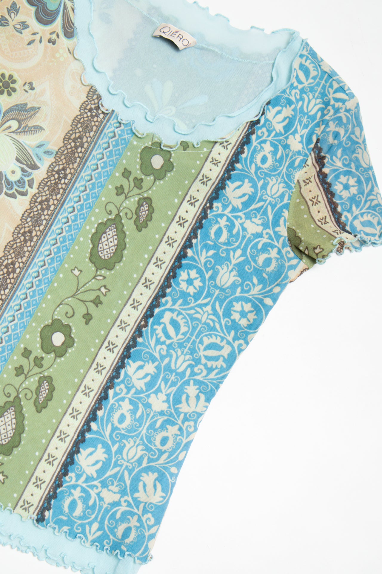 #90 Qiero! paisley print lettuce trim top | c. 162 | size 8