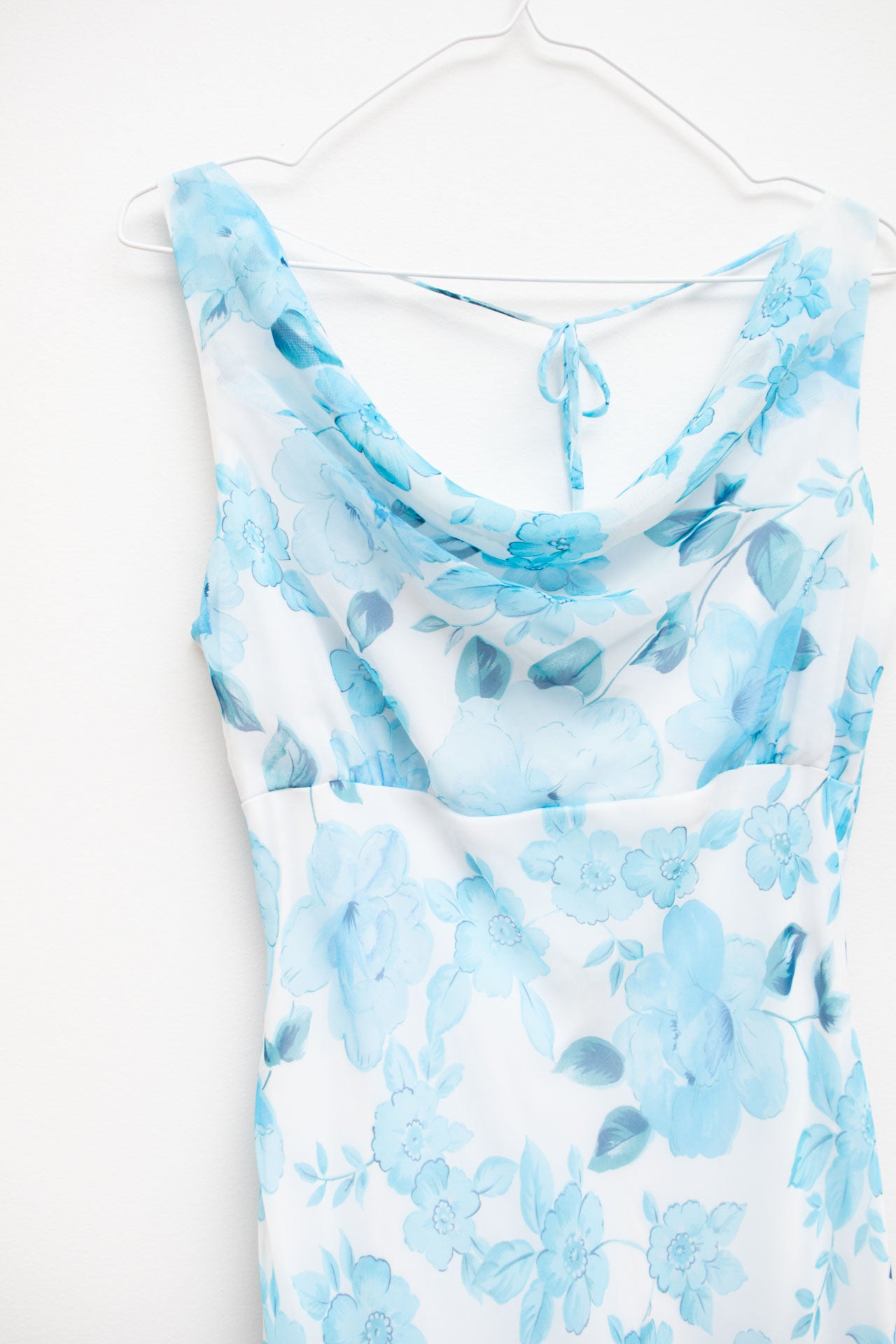 #153 cowneck floral blue dress | c. 154 | size 6/8