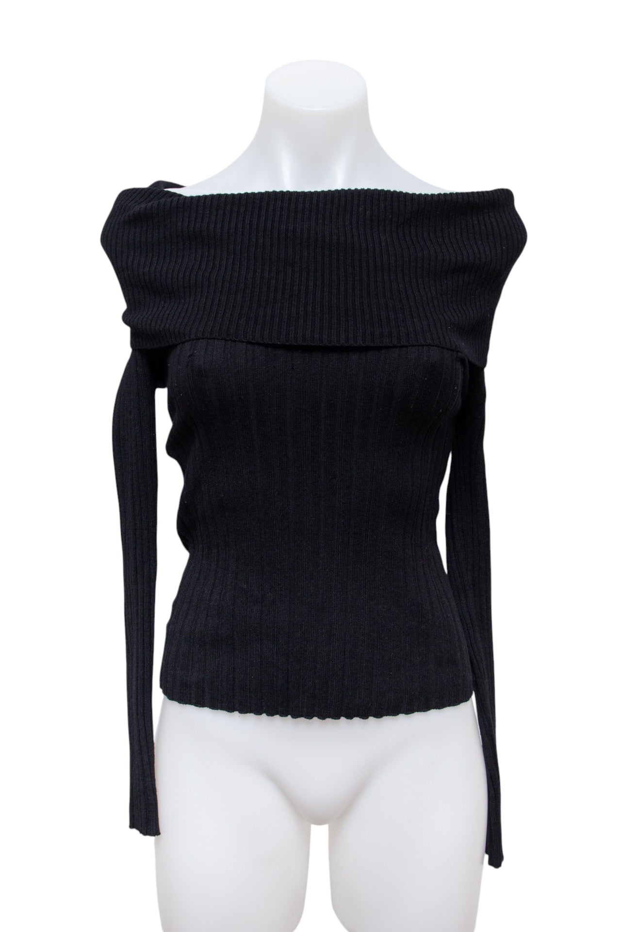 #82 Hooked Up By Iot Jumper Black | c. 192 | Size 8/10