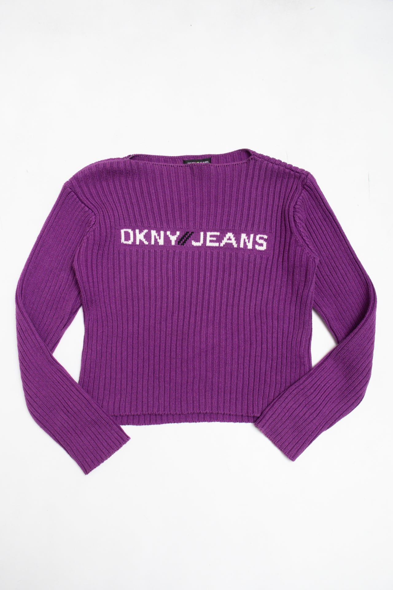 #134 DKNY ribbed cropped jumper | c. 162 | size 8