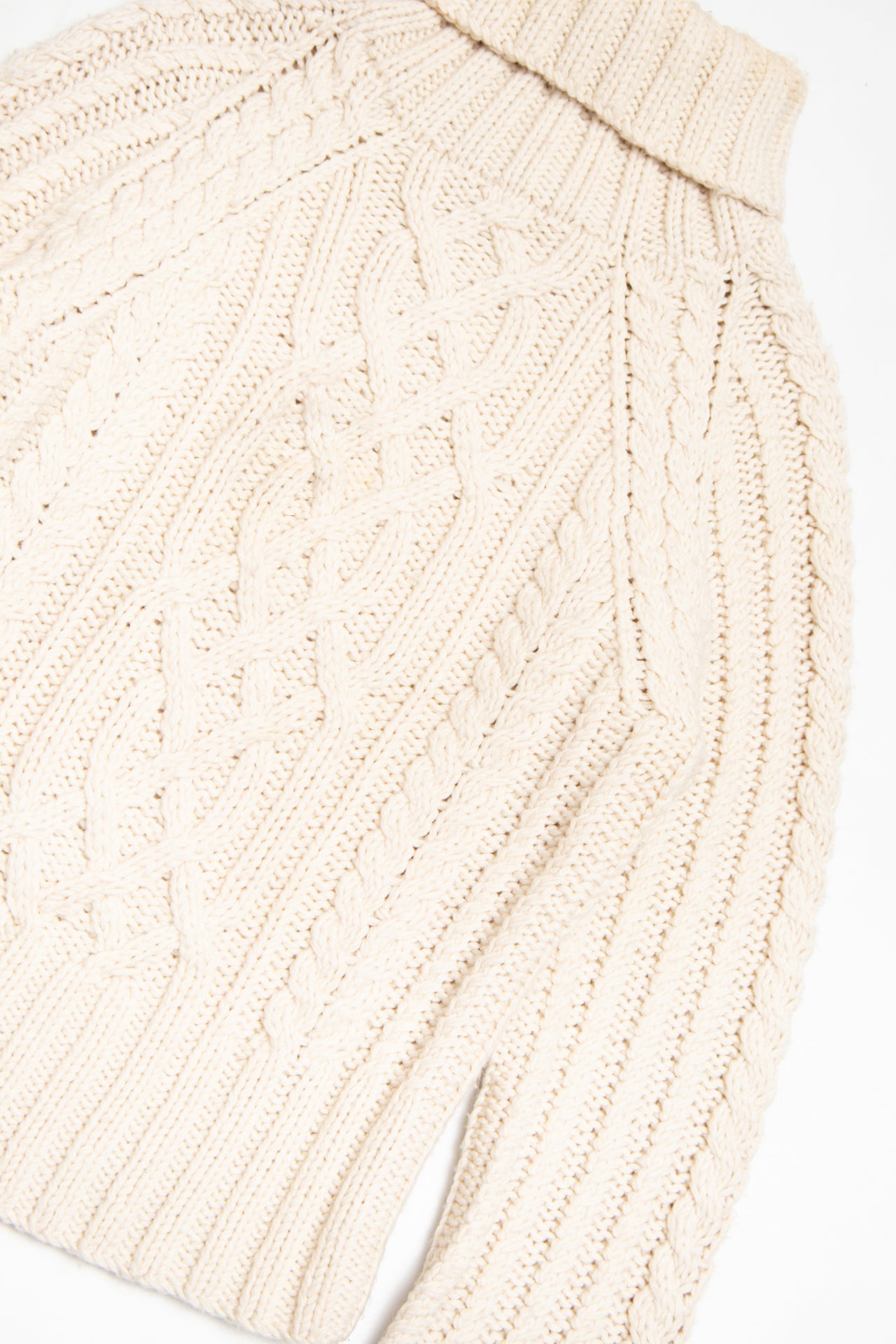 #140 Express cream cable knit jumper | c. 162 | size 8